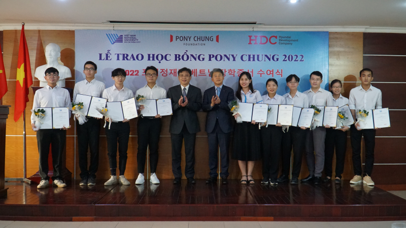 Lễ trao học bổng Pony Chung năm 2022