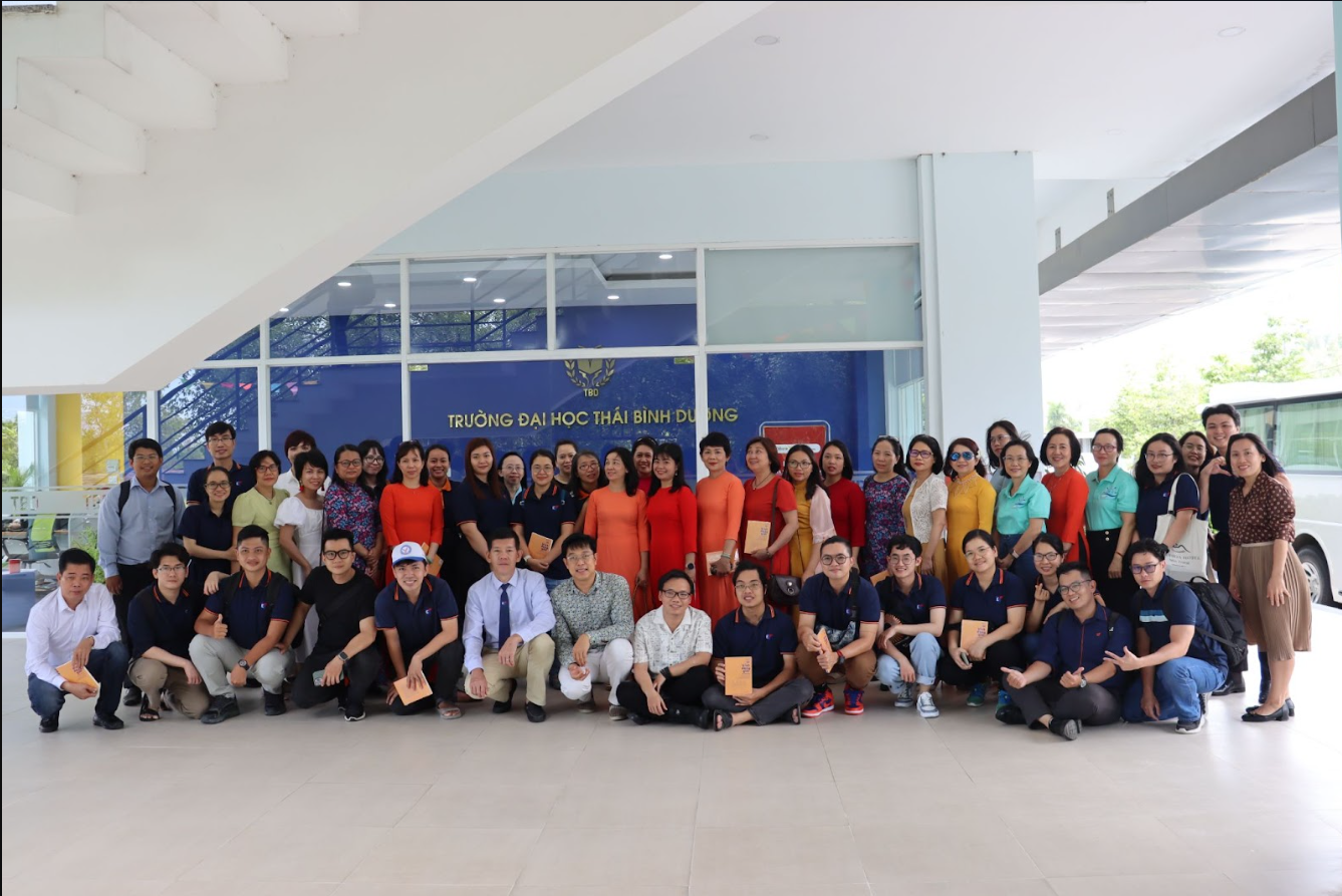 TẬP HUẤN NÂNG CAO NĂNG LỰC NGHIÊN CỨU CỦA GIẢNG VIÊN KHOA NGỮ VĂN ANH 2023