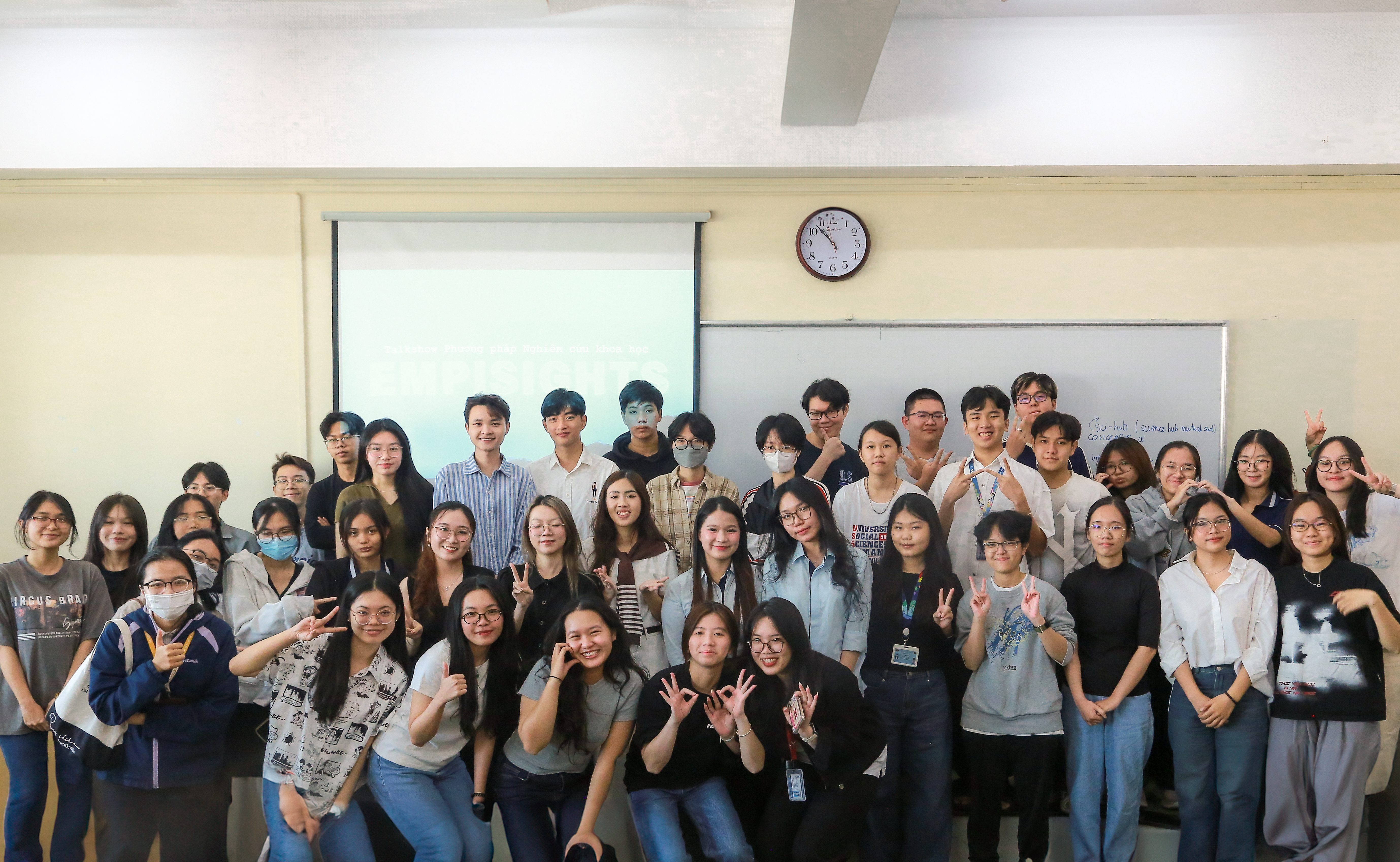 TALKSHOW PHƯƠNG PHÁP NGHIÊN CỨU KHOA HỌC “EMPISIGHTS 2.0”: HỌC HỎI TỪ NHỮNG TRẢI NGHIỆM