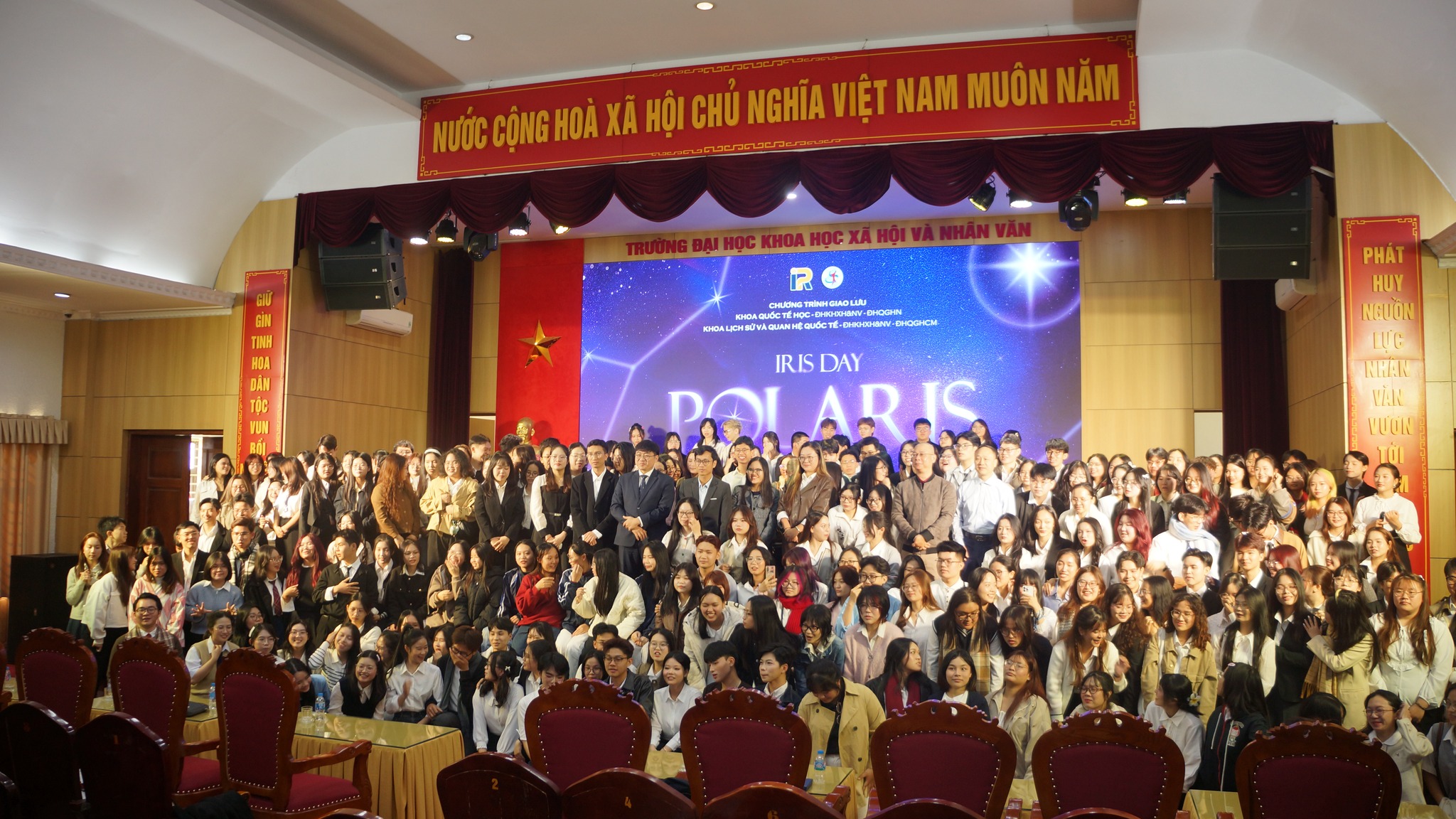Chương trình thực tế trong nước | Giao lưu với Khoa Quốc tế học, Trường Đại Học Khoa Học Xã Hội và Nhân Văn, Đại Học Quốc Gia Hà Nội