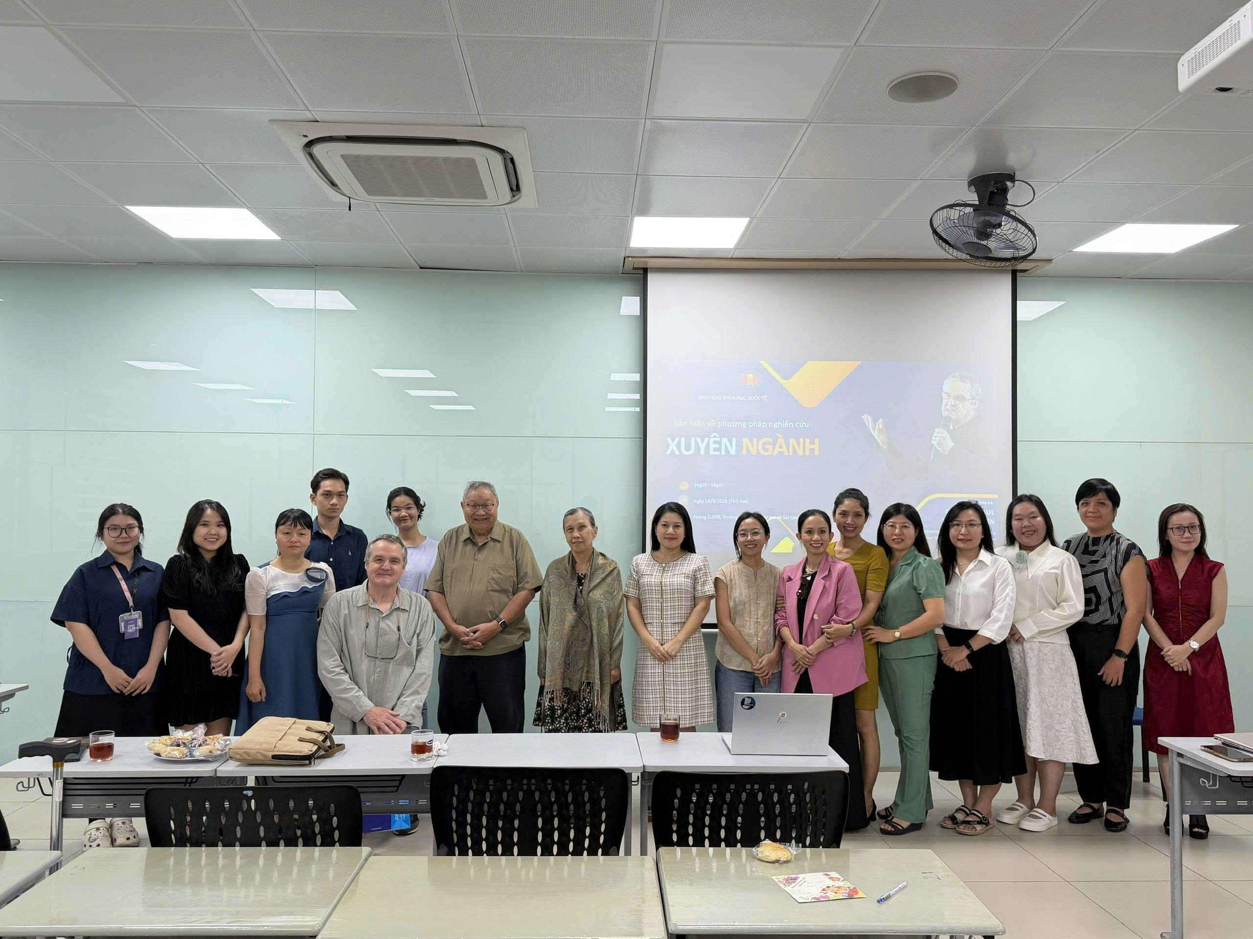 Tổng kết sinh hoạt khoa học quốc tế Bàn luận về phương pháp nghiên cứu xuyên ngành
