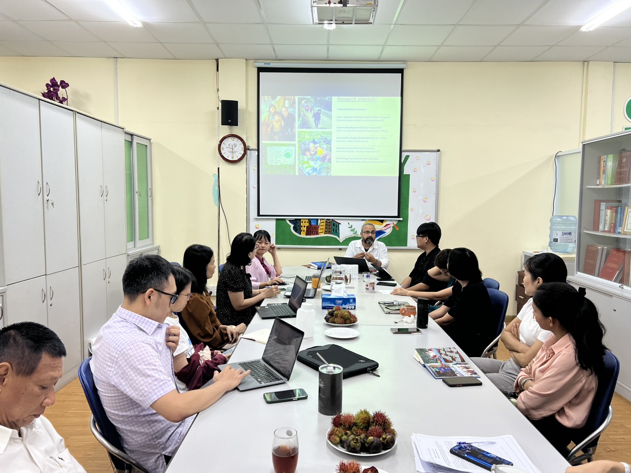 Sinh hoạt khoa học số 7, 2024: Ngành cà phê Việt Nam Trong quan điểm so sánh và lịch sử thế giới
