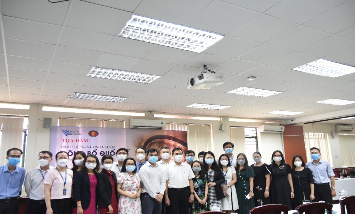 Tọa đàm "Định hướng và kinh nghiệm công bố quốc tế trong đào tạo sau đại học”