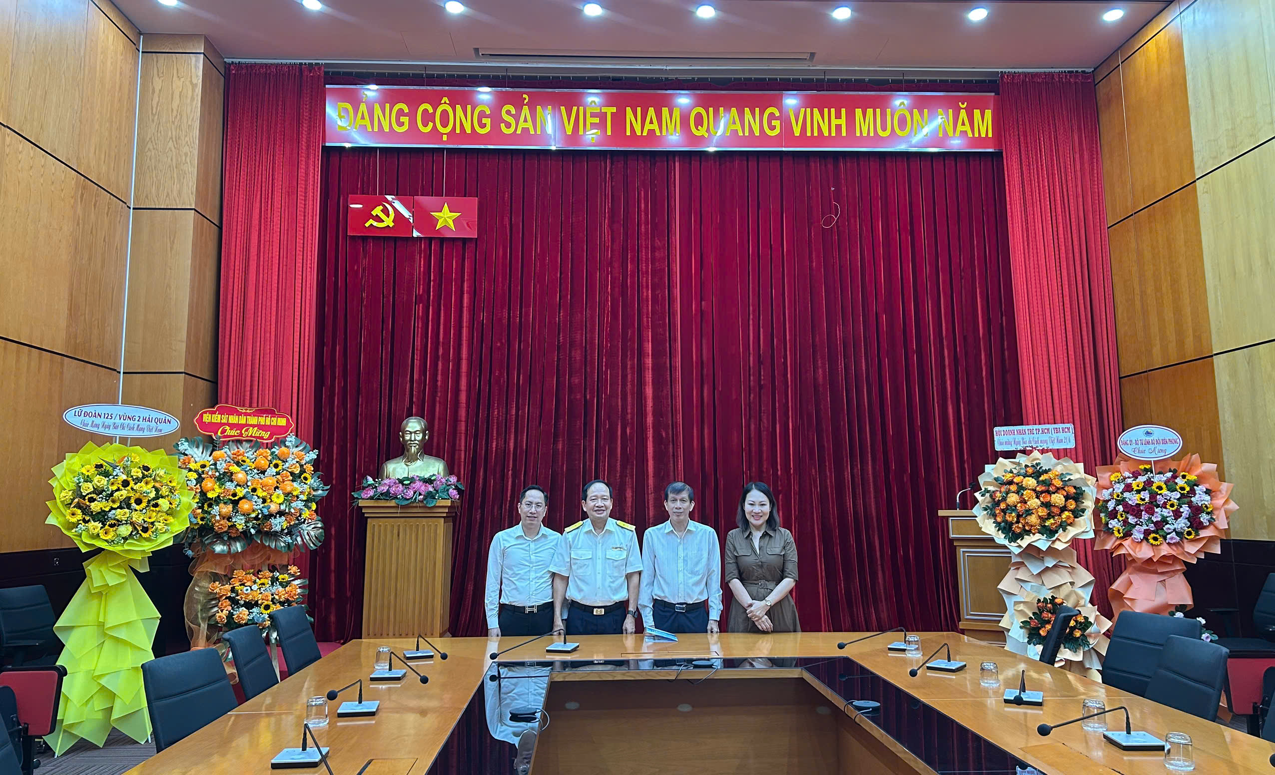 KHOA ĐÔNG PHƯƠNG HỌC TRI ÂN VÀ CHÚC MỪNG CÁC CƠ QUAN BÁO CHÍ, TRUYỀN THÔNG NHÂN NGÀY BÁO CHÍ CÁCH MẠNG VIỆT NAM