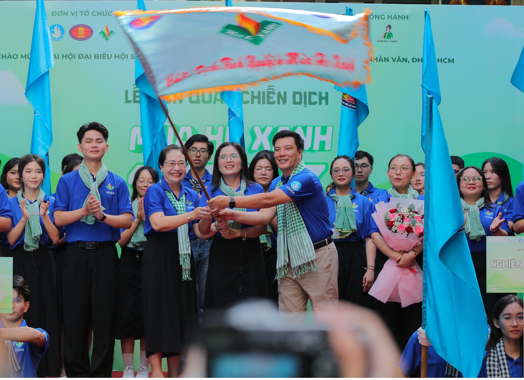 Sôi nổi Lễ ra quân Chiến dịch Mùa hè xanh 2025 tại Trường ĐH KHXH&NV, ĐHQG-HCM