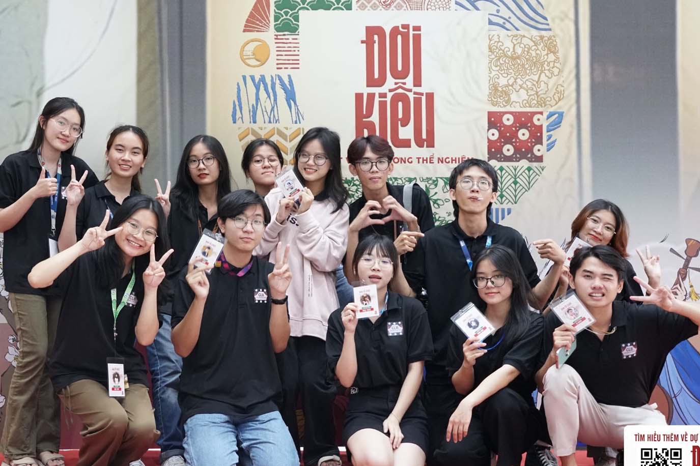 Sinh viên Trường Đại học Khoa học Xã hội và Nhân văn lan toả tình yêu nghệ thuật truyền thống đến cộng đồng