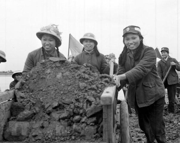 Kỷ niệm Ngày truyền thống lực lượng thanh niên xung phong 15/7
