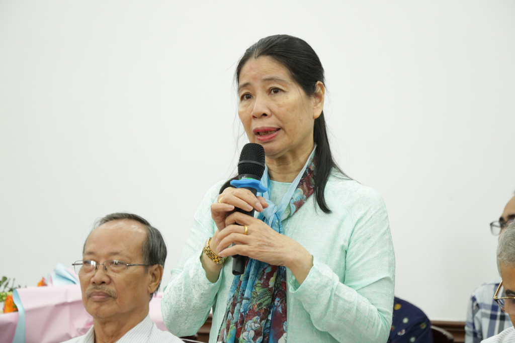 PGS.TS Dương Kiều Linh - khoa Lịch sử - cảm ơn vì những cơ hội Trường mang lại cho cô - Ảnh: Mỹ Hân