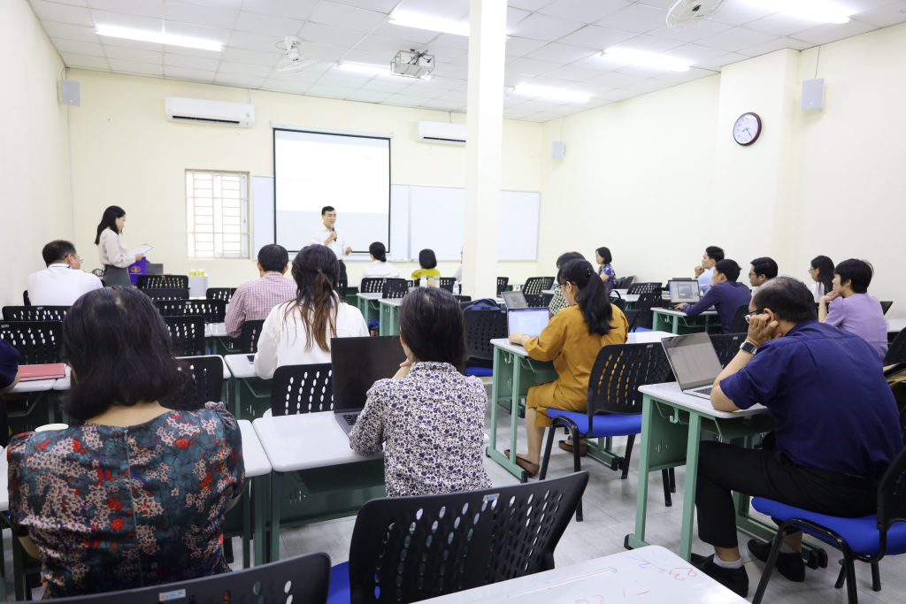 Chương trình hướng đến đối tượng là VC&NLĐ thuộc nhiều nhóm ngành đào tạo của Nhà trường - Ảnh: Thu Hương 