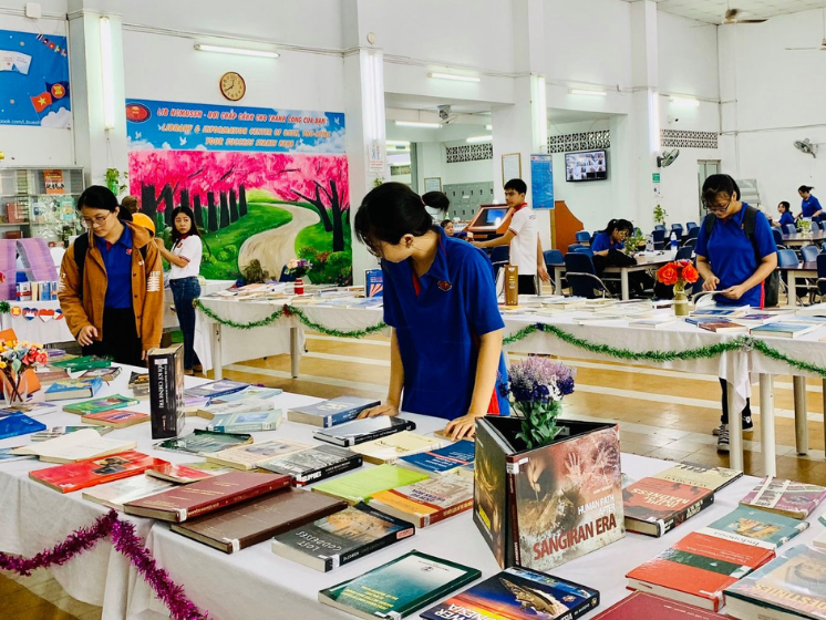 Thư viện triển khai các dịch vụ qua đường bưu điện