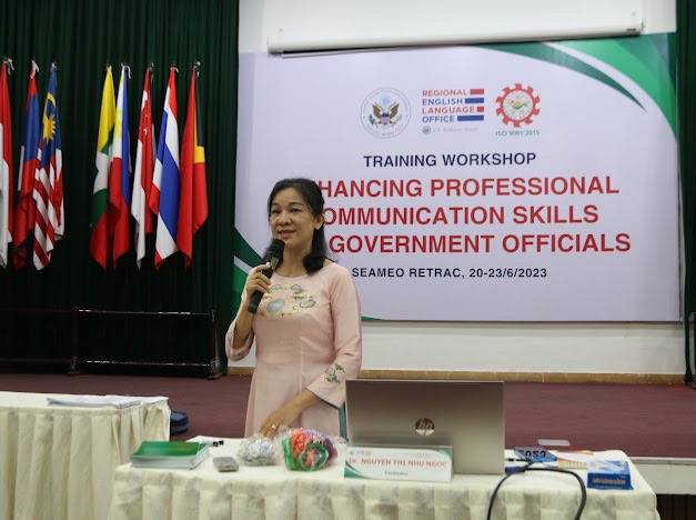 Hội thảo tập huấn Nâng cao kỹ năng giao tiếp chuyên nghiệp cho người làm công tác ngoại giao