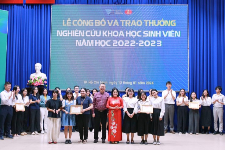 Đại học không chỉ là nơi đào tạo ra nguồn nhân lực, mà còn là nơi tạo ra tri thức mới