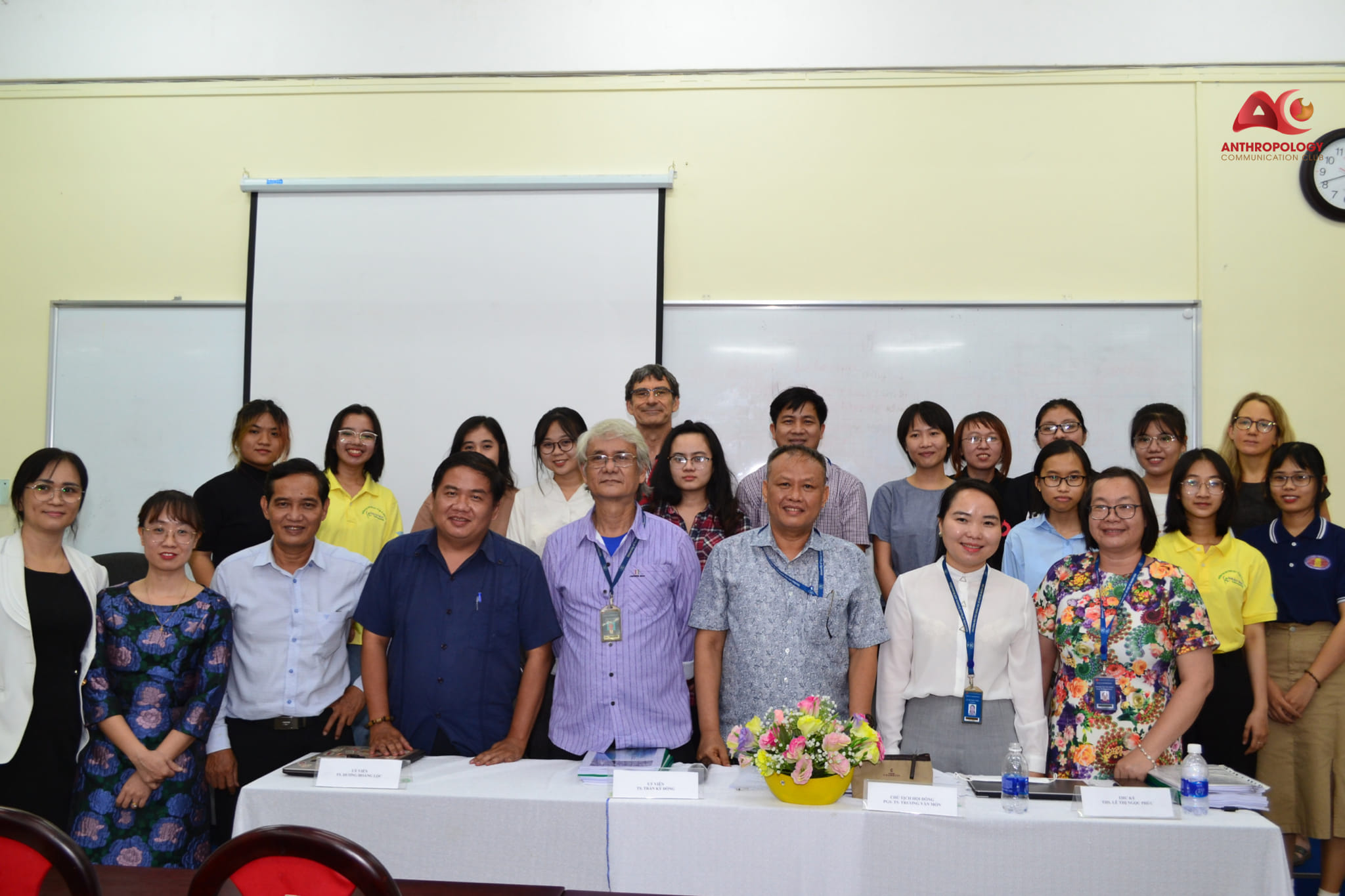 Tuần lễ Nghiên cứu khoa học sinh viên Khoa Nhân học năm học 2021 - 2022