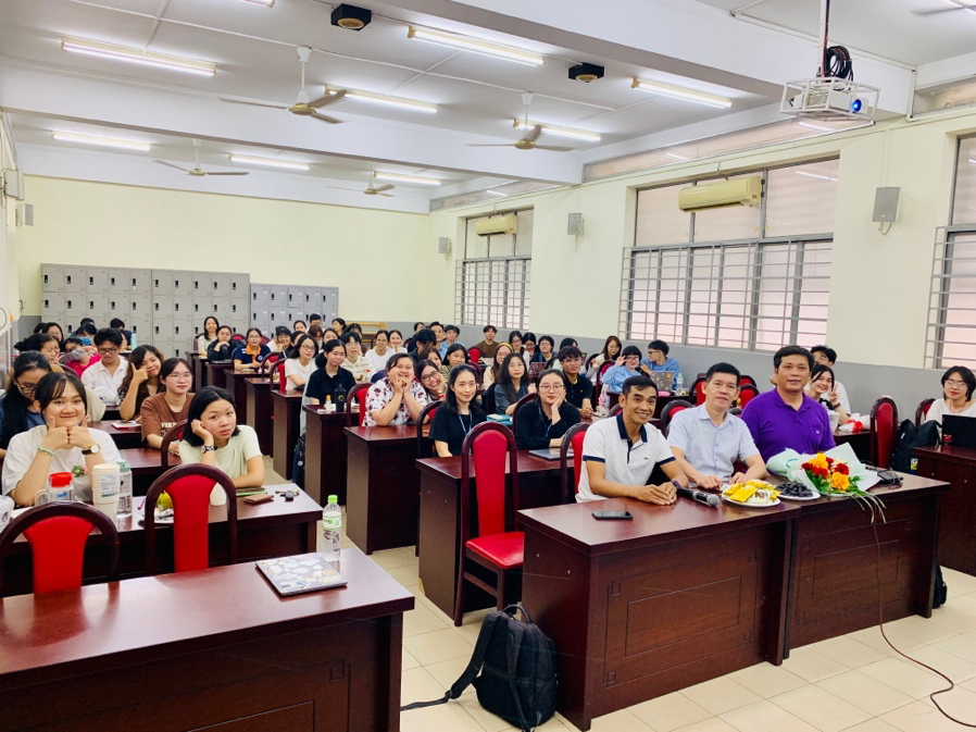 Toạ đàm “Bàn về Nghiên cứu Văn hoá và Văn hoá Đại chúng”