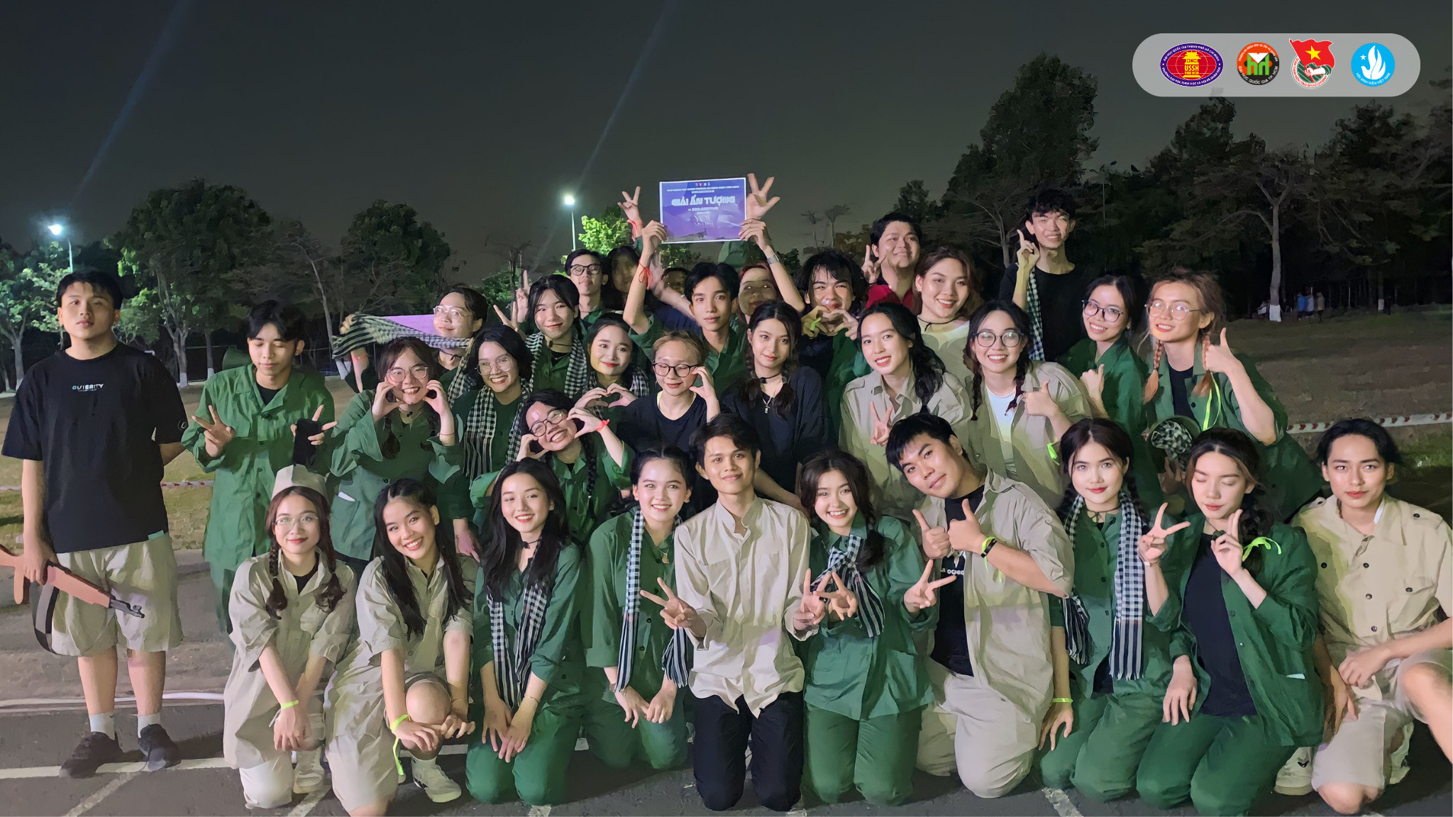 Sinh viên K16 Văn hóa học tham dự đêm Gala Văn nghệ tại Trung tâm GDQP-AN, ĐHQG HCM