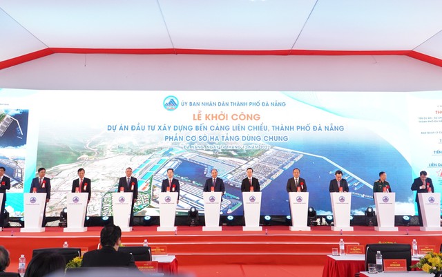 Tầm nhìn mới ở một cảng biển miền Trung