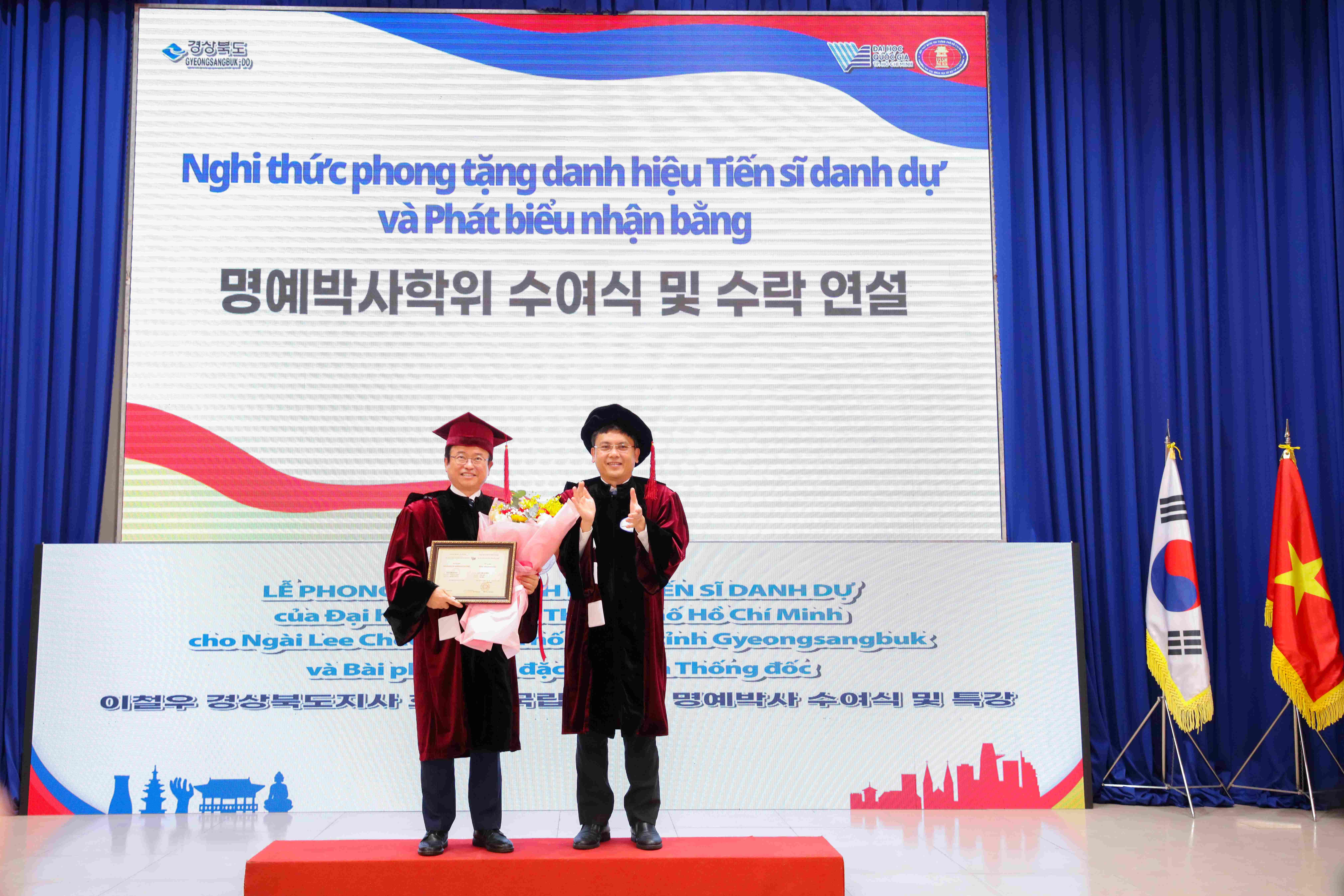 Đại học Quốc gia TPHCM phong tặng danh hiệu Tiến sĩ danh dự cho Thống đốc tỉnh Gyeongsangbuk, Hàn Quốc