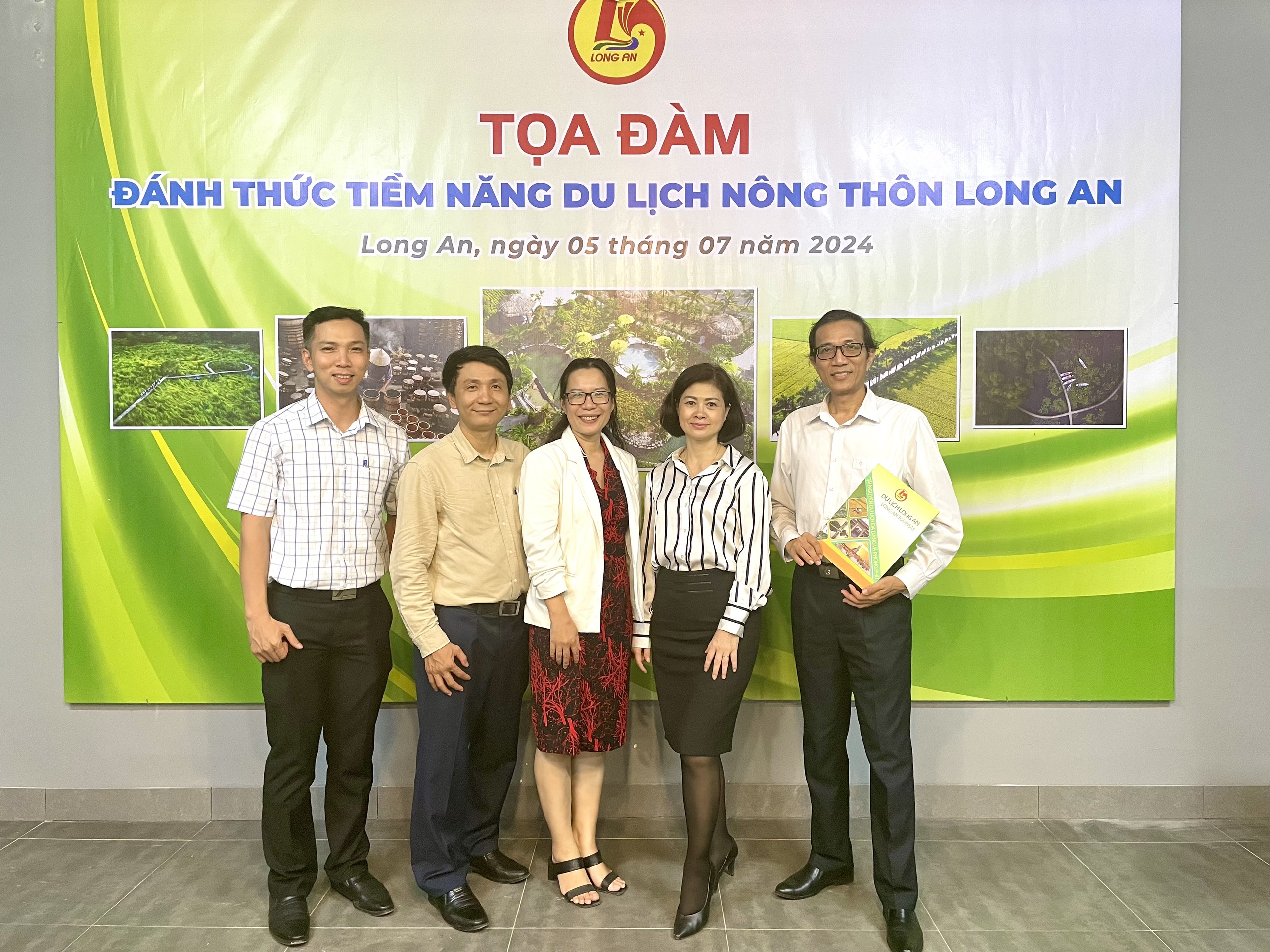 Tọa đàm khoa học "Đánh thức tiềm năng phát triển du lịch nông thôn tỉnh Long An"