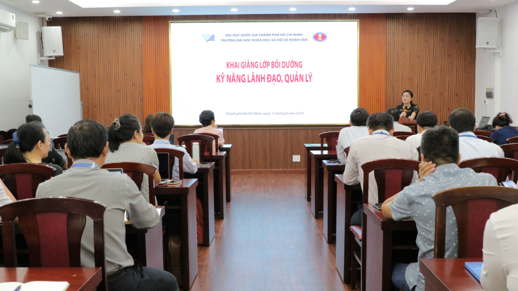 Khai giảng lớp bồi dưỡng kỹ năng lãnh đạo, quản lý năm 2024