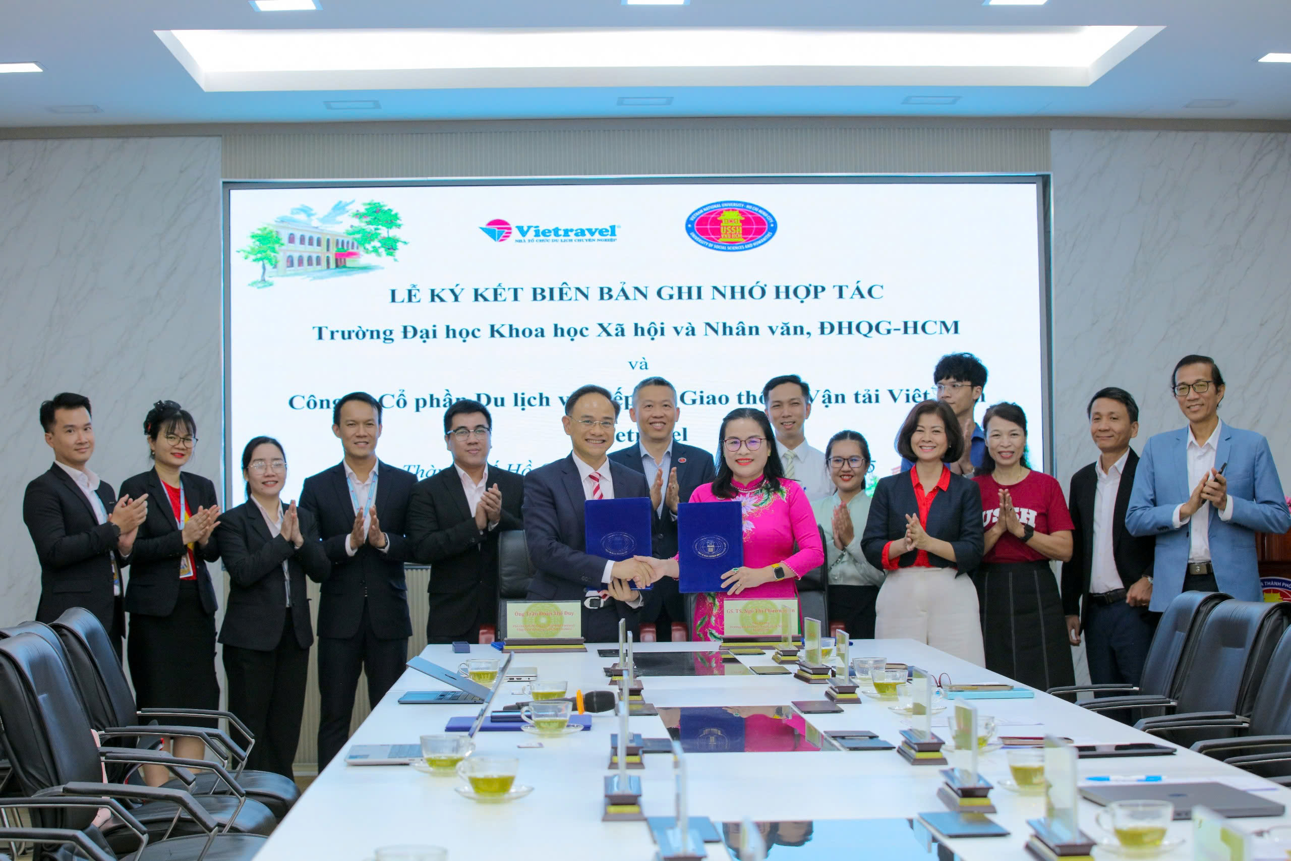 Trường ĐH KHXH&NV, ĐHQG-HCM ký kết hợp tác chiến lược với Công ty Cổ phần Du lịch và Tiếp thị Giao thông Vận tải Việt Nam - Vietravel