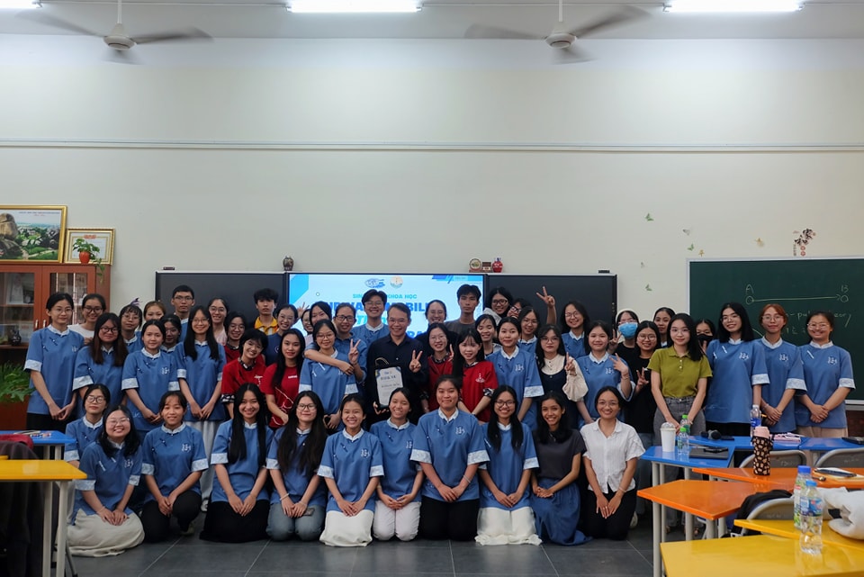 Bộ môn Trung Quốc học, Khoa Đông phương học tổ chức buổi sinh hoạt khoa học “Upward Mobility Through Marriage Migration? Cases of Taiwanese Expatriates with South East Asian and Chinese Spouses”