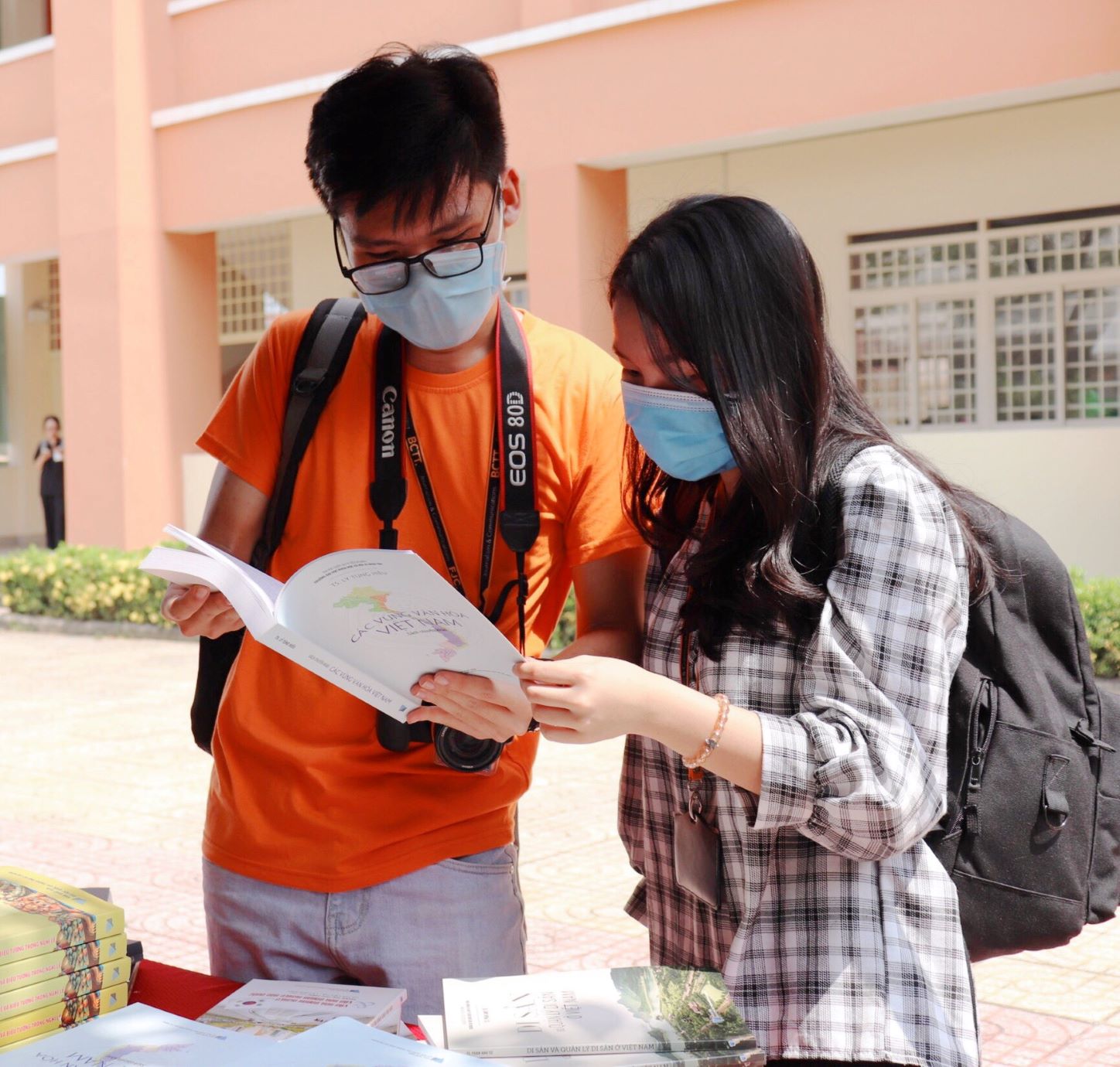 Ngày hội việc làm Nhân văn 2021: Tạo cầu nối giữa sinh viên với doanh nghiệp