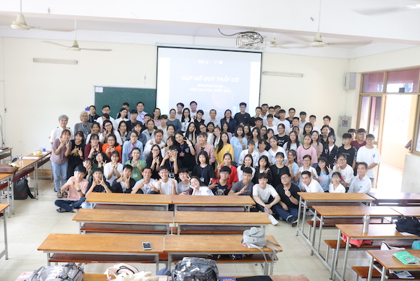 Gặp gỡ thầy cô Khoa Địa lý đầu năm học 2020-2021