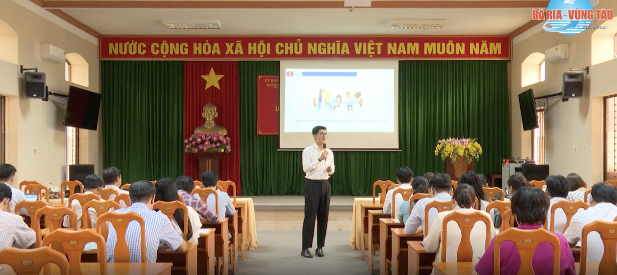 CST tham gia tập huấn bồi dưỡng nâng cao kiến thức quản lý Nhà nước về du lịch trên địa bàn huyện Côn Đảo
