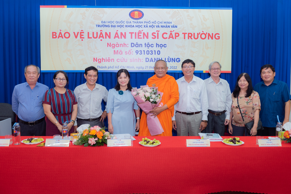 Buổi bảo vệ Luận án Tiến sĩ của NCS Danh Lùng