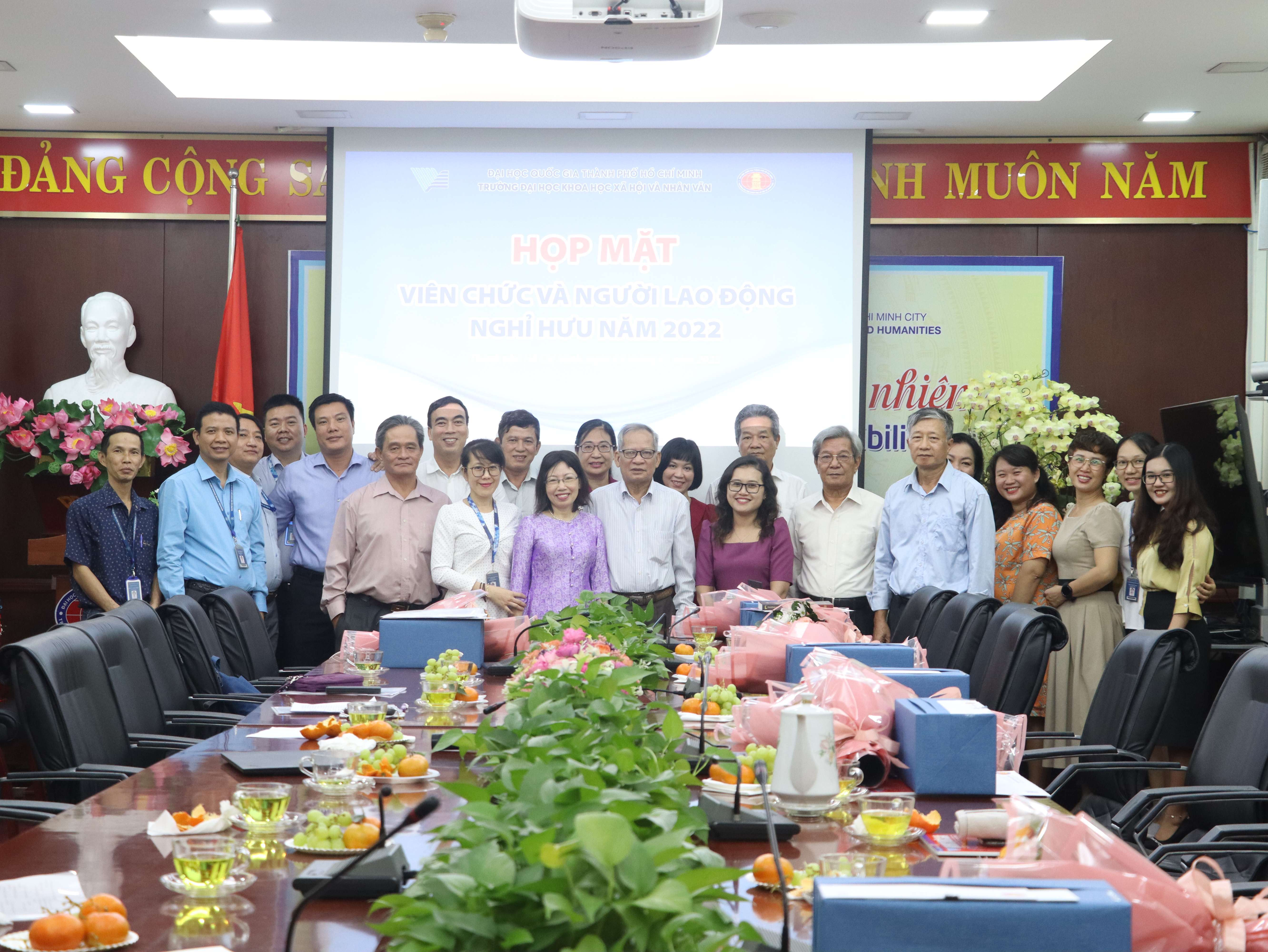 “Trái tim, tâm hồn tôi vẫn luôn hướng về Trường ĐH KHXH&NV”