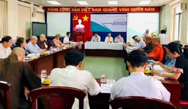 Giảng dạy đạo đức tại các cộng đồng tôn giáo ở miền Nam Việt Nam: Thực tiễn và nghiên cứu
