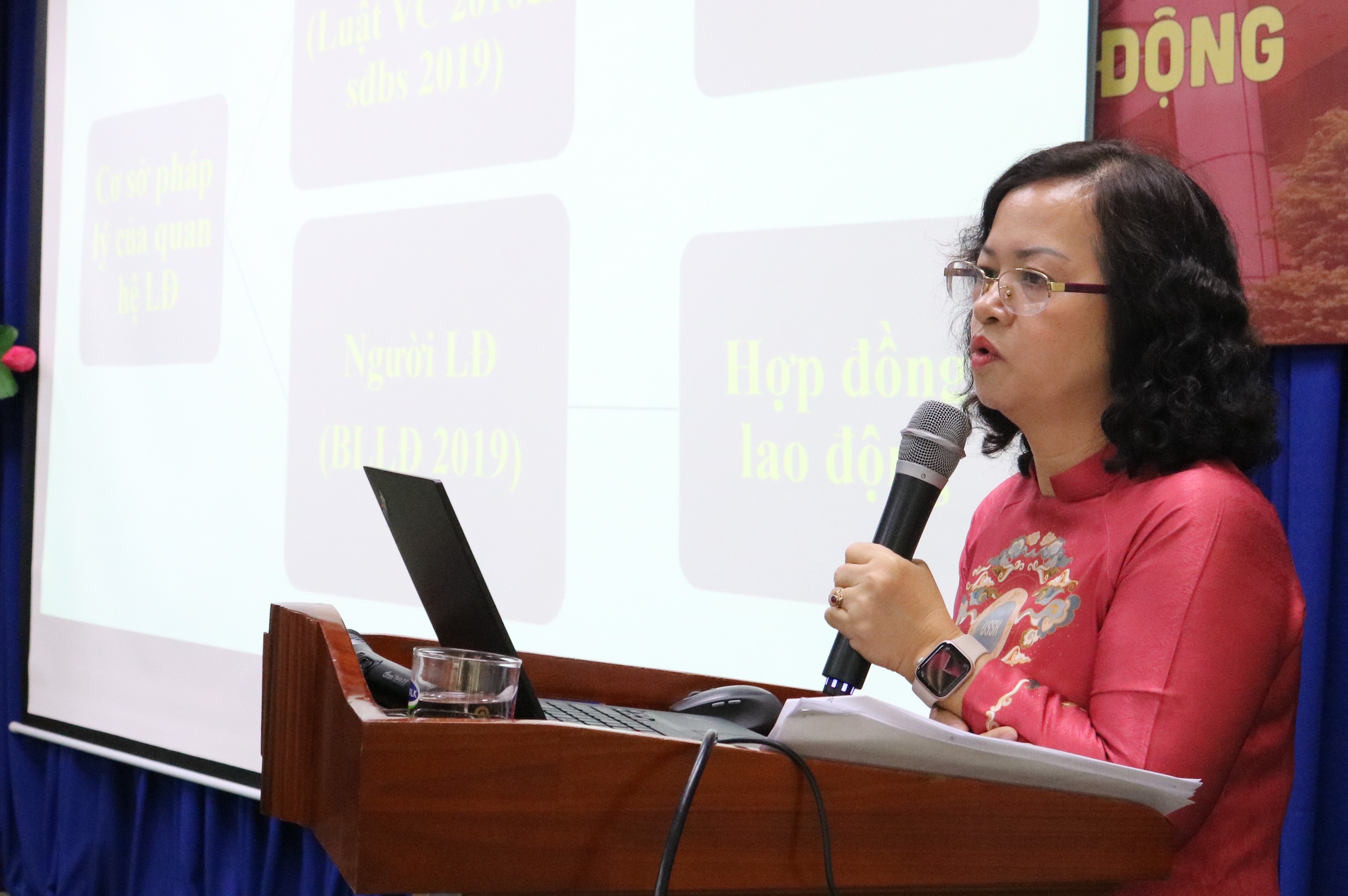 Phổ biến Luật Viên chức, Luật Phòng, chống tham nhũng và quy định liên quan đến viên chức và người lao động
