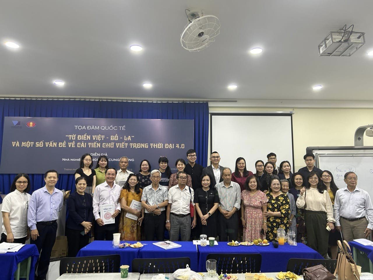 Khoa Ngôn ngữ học tổ chức thành công Tọa đàm quốc tế “Từ điển Việt-Bồ-La và một số vấn đề về cải tiến chữ viết trong thời đại 4.0”