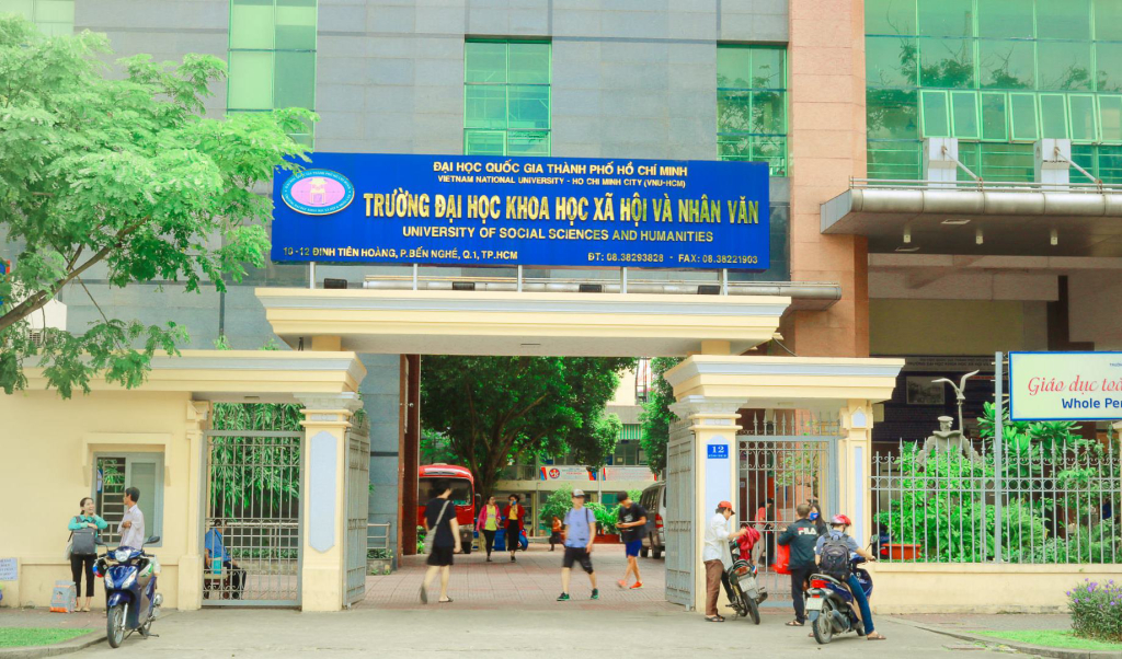 Thay đổi hình thức và gia hạn thời gian nhận hồ sơ xét tuyển đại học chính quy năm 2021 đối với các phương thức 1.2, 2, 5.1 và 5.2