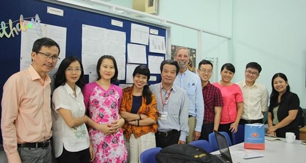 Hợp tác với ĐH Stony Brook phát triển dự án News Literacy 2019-2020