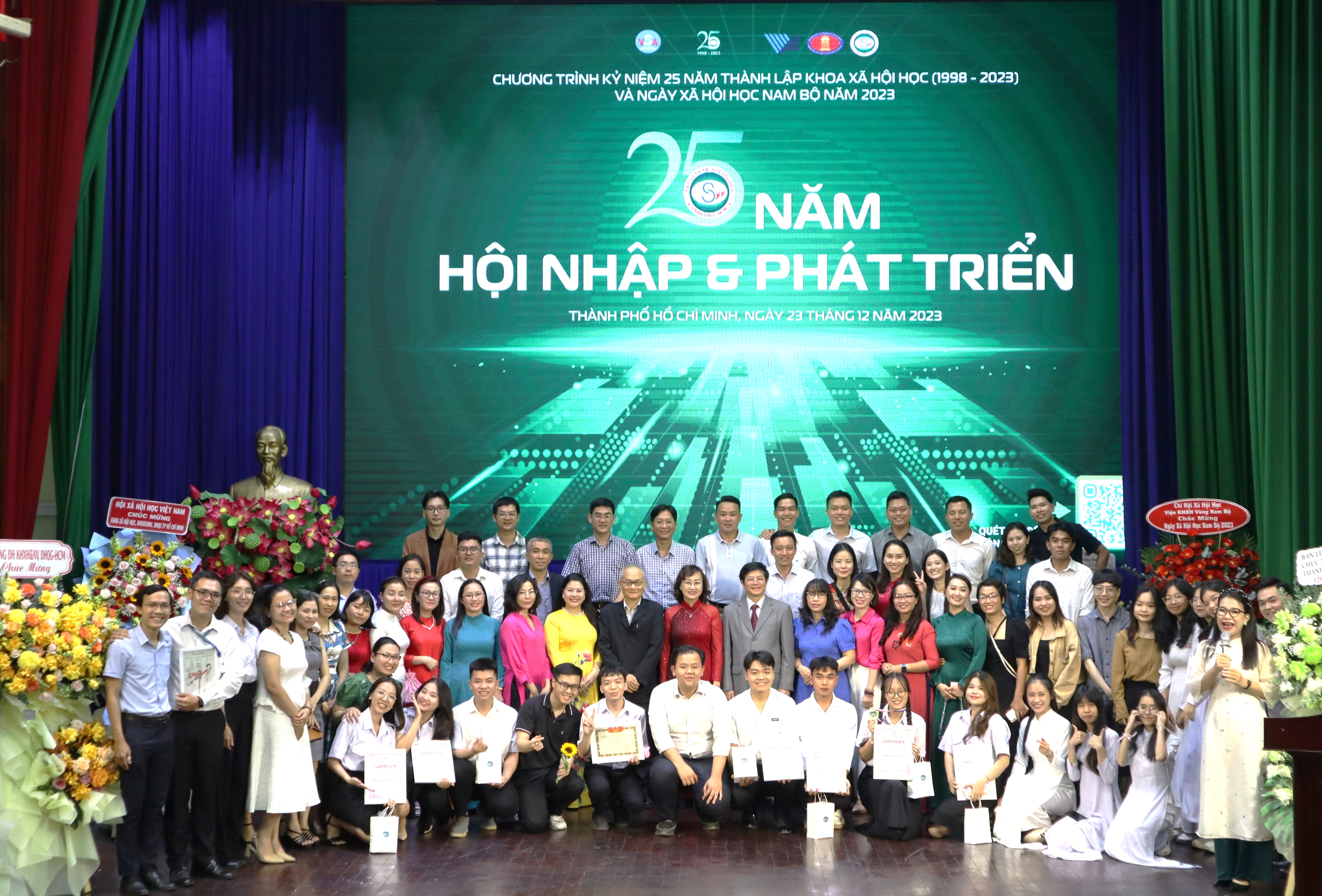 Chặng đường 25 năm hình thành và phát triển khoa Xã hội học