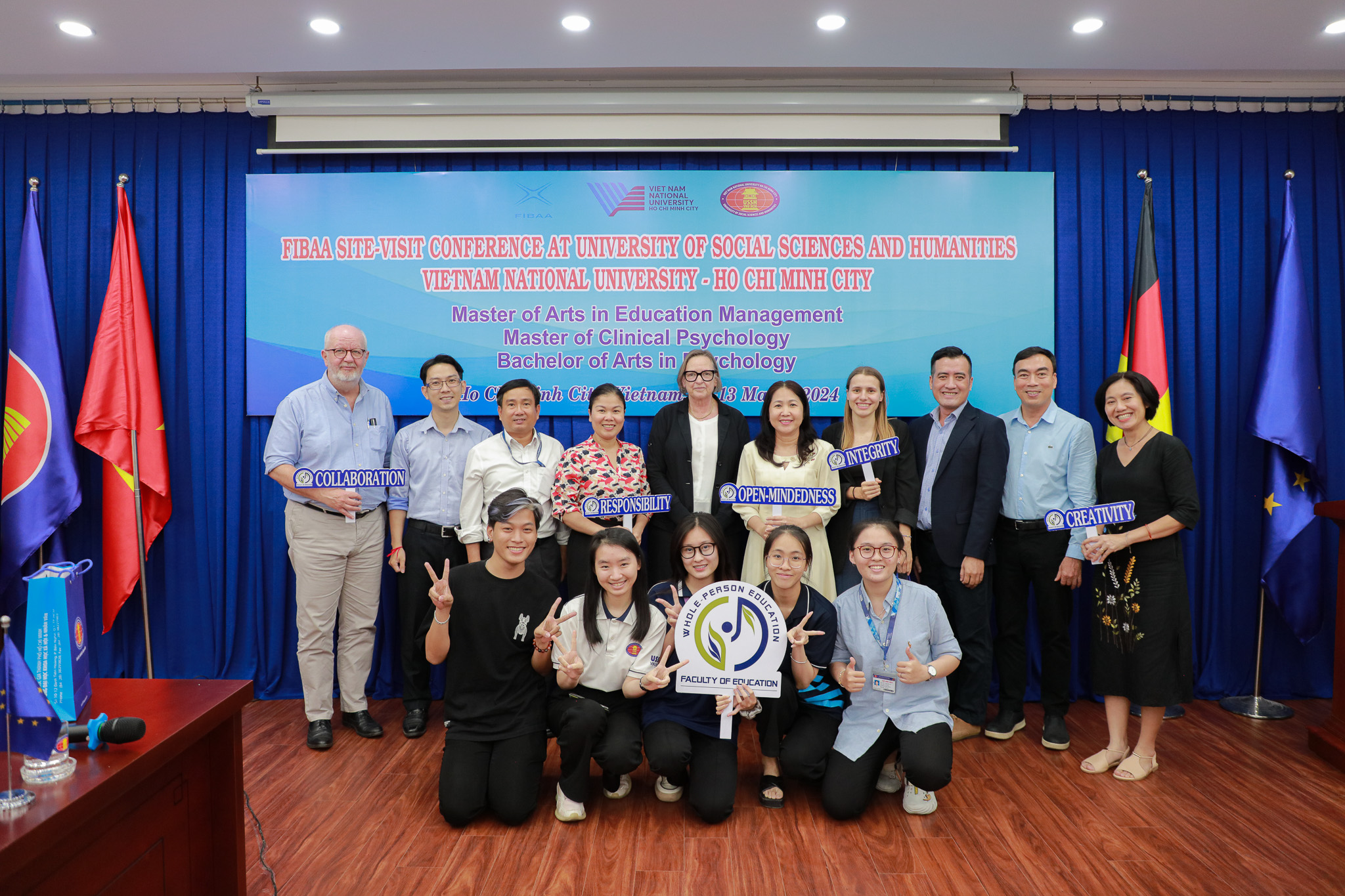 Đánh giá chính thức chương trình đào tạo của Trường ĐH KHXH&NV theo bộ tiêu chuẩn FIBAA