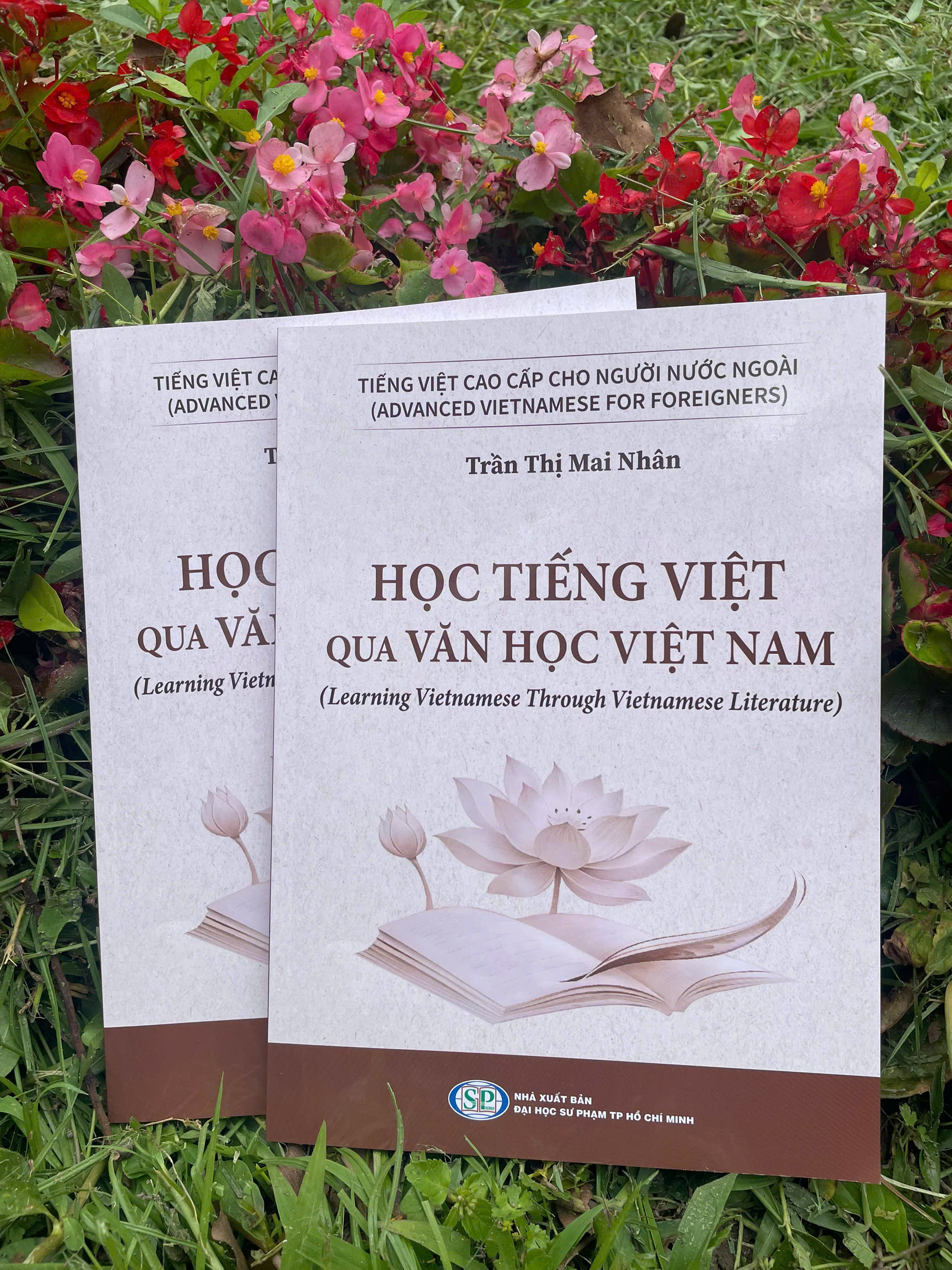 ĐIỂM SÁCH: HỌC TIẾNG VIỆT QUA VĂN HỌC VIỆT NAM