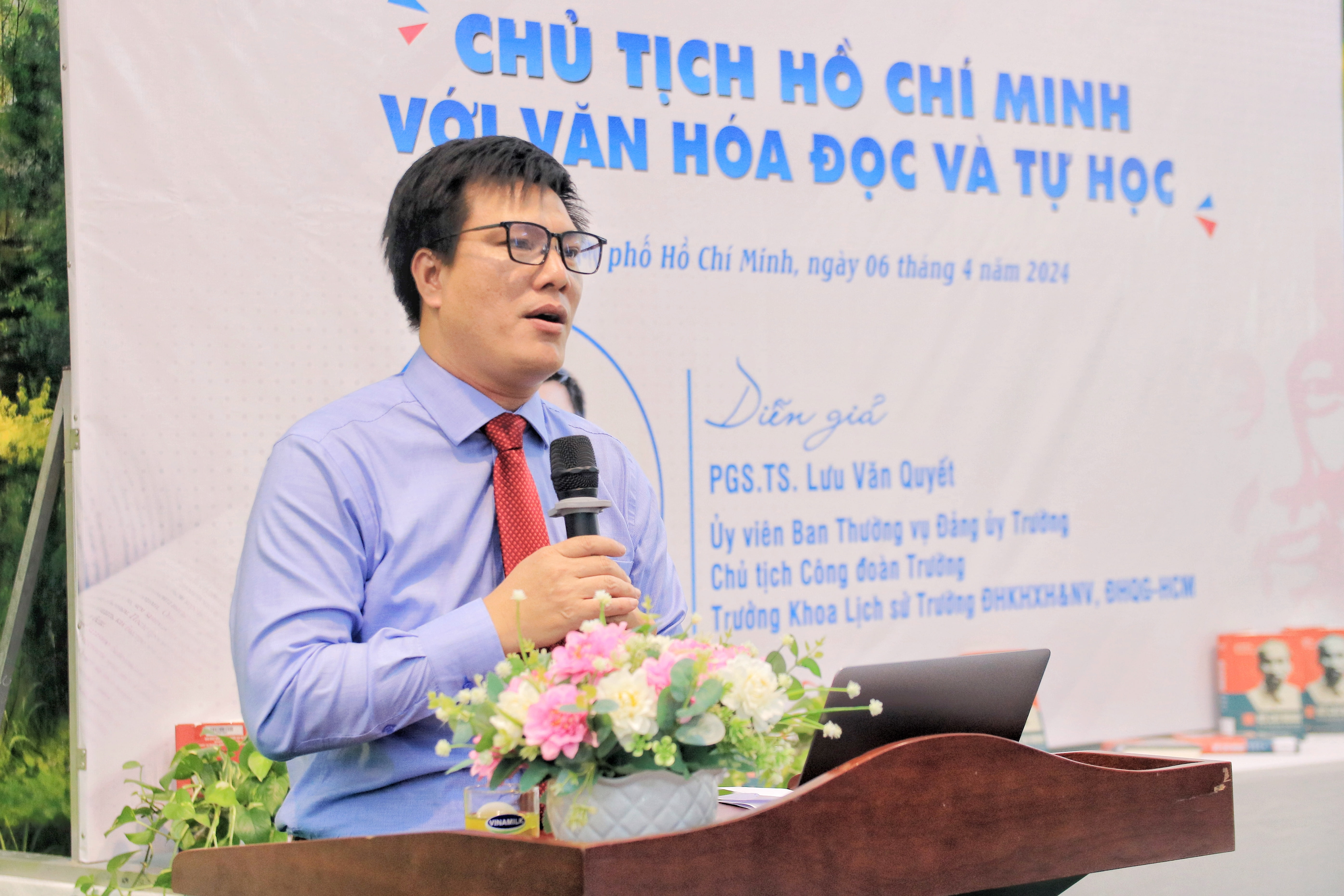 Phát huy văn hóa đọc và tự học tại Nhân văn