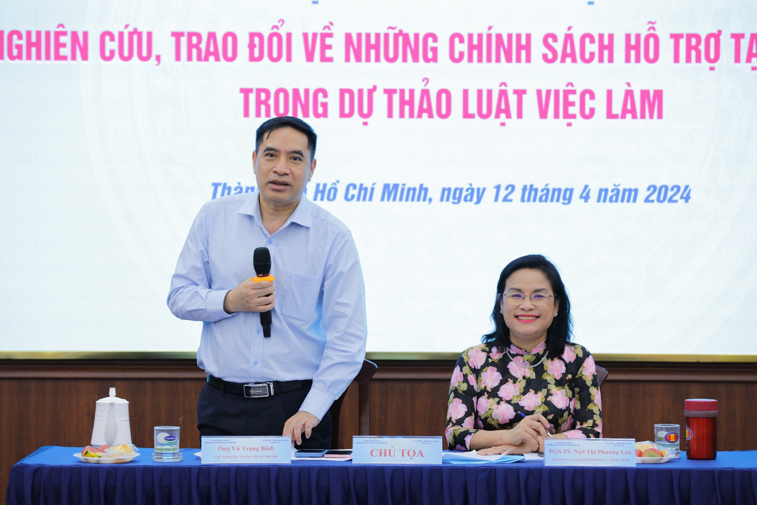 Nhiều băn khoăn về quyền lợi làm việc của sinh viên và người lao động