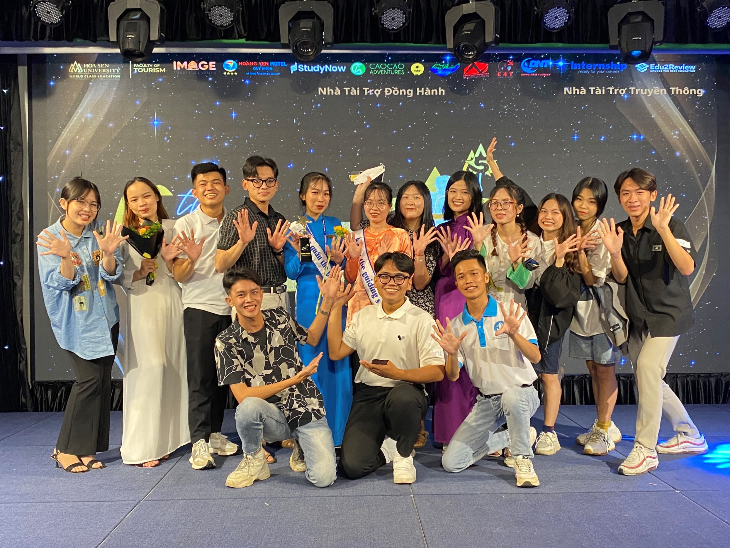 Sinh viên Khoa Du lịch đạt giải thưởng cao nhất cuộc thi The Guiding Star mùa 5