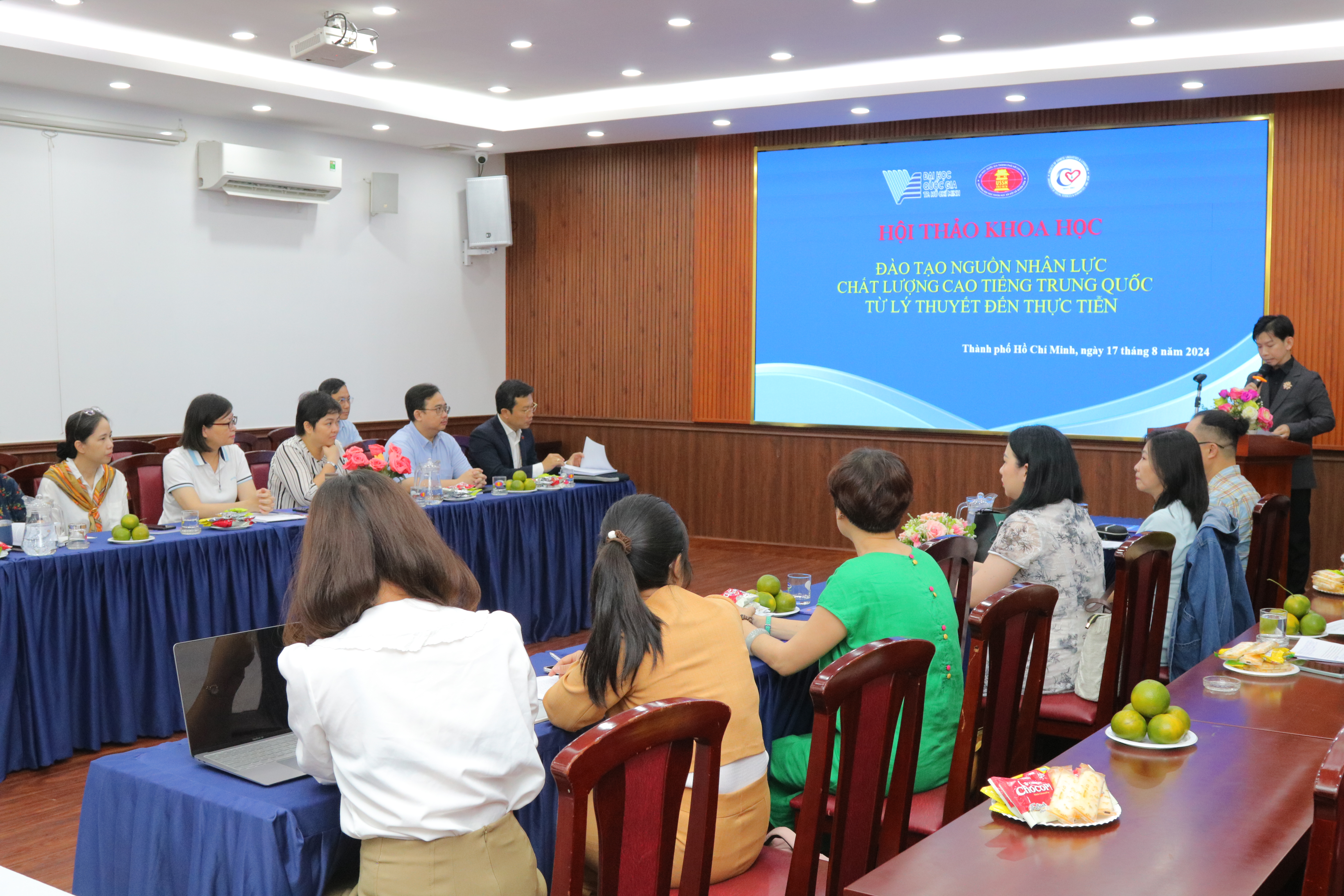 Hội thảo khoa học "Đào tạo nguồn nhân lực chất lượng cao tiếng Trung Quốc - từ lý thuyết đến thực tiễn"
