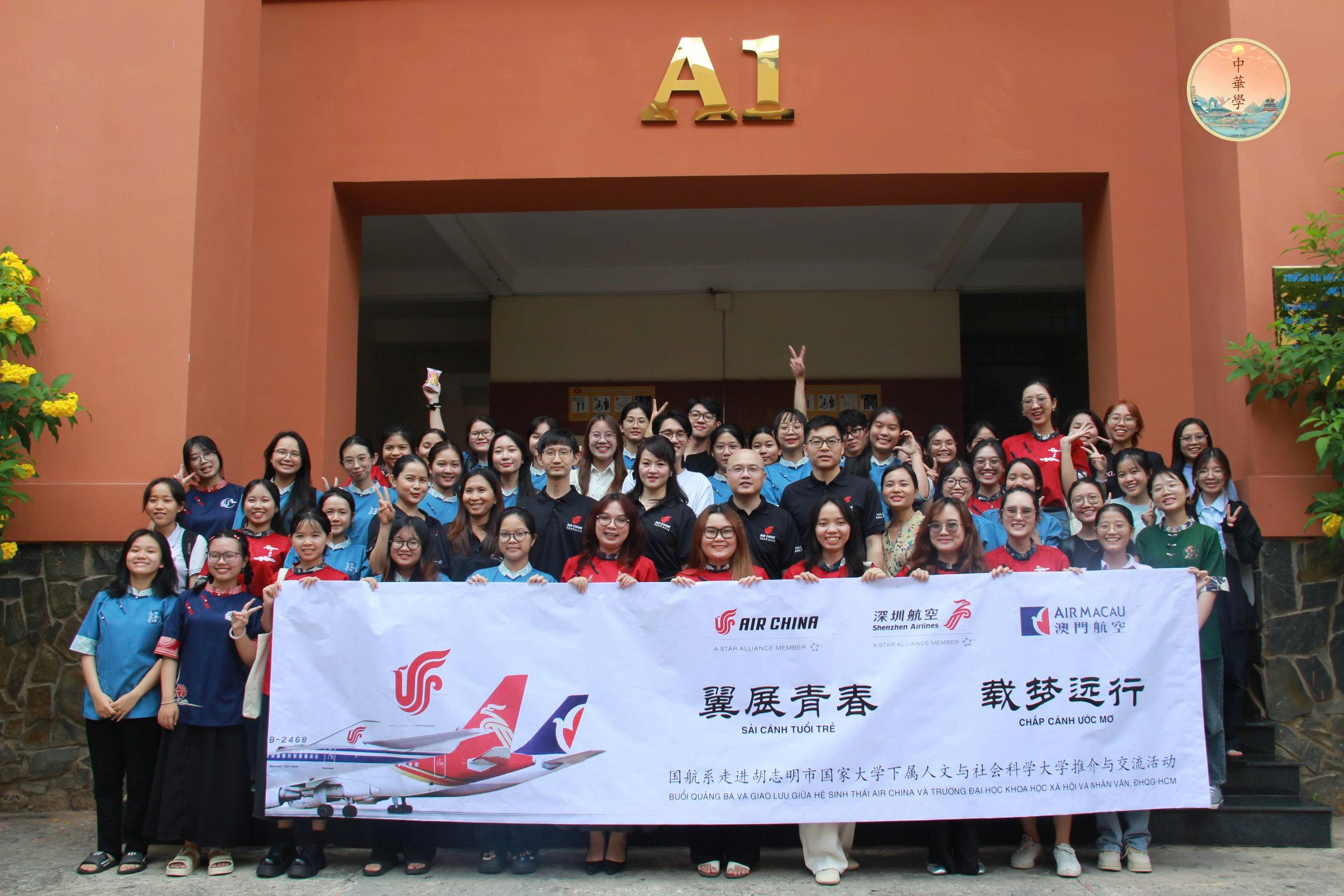 Bộ môn Trung Quốc học, Khoa Đông phương học tổ chức buổi Sinh hoạt khoa học quốc tế: “Hành trình chinh phục bầu trời: Cơ hội việc làm và thách thức trong ngành hàng không”