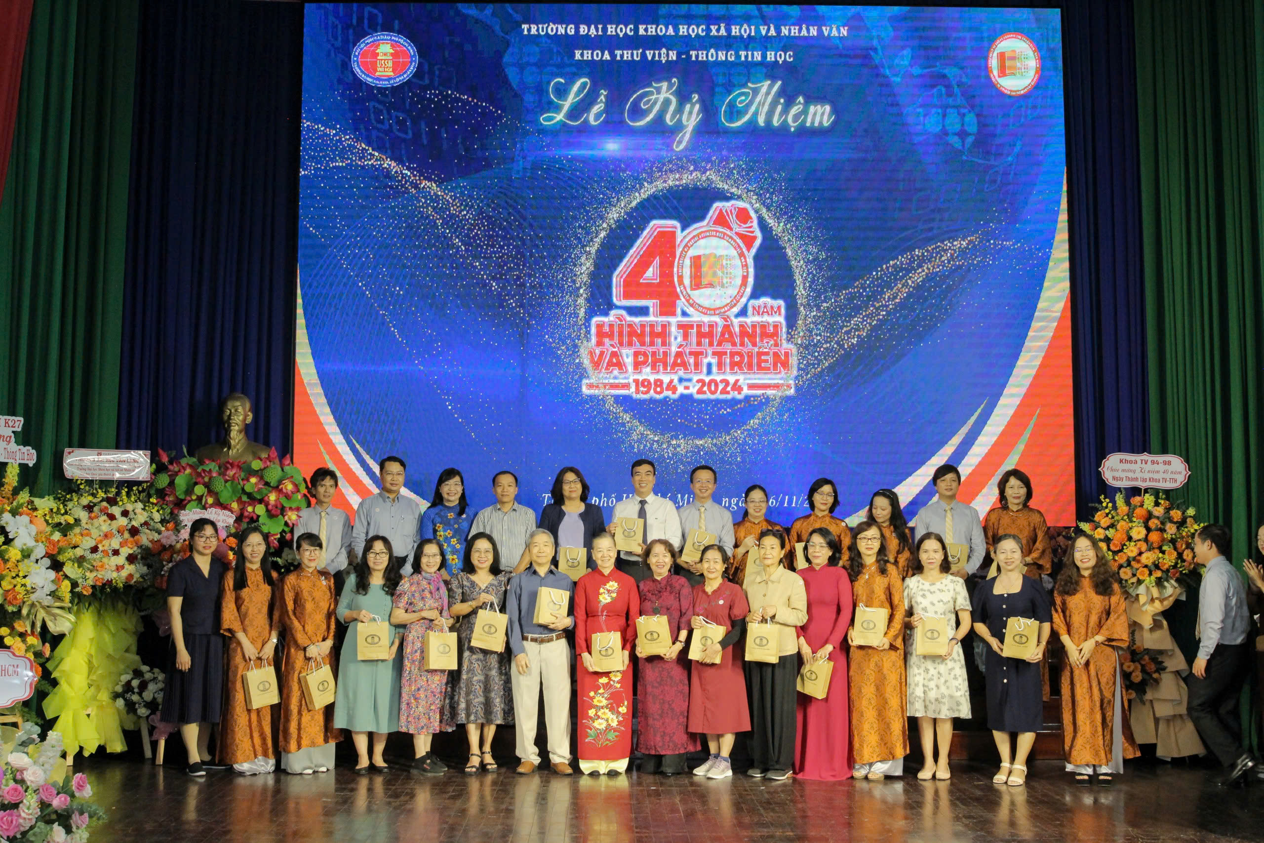 Kỷ niệm 40 năm thành lập Khoa Thư viện – Thông tin học: Hành trình tri thức, gắn kết thế hệ và khát vọng vươn xa