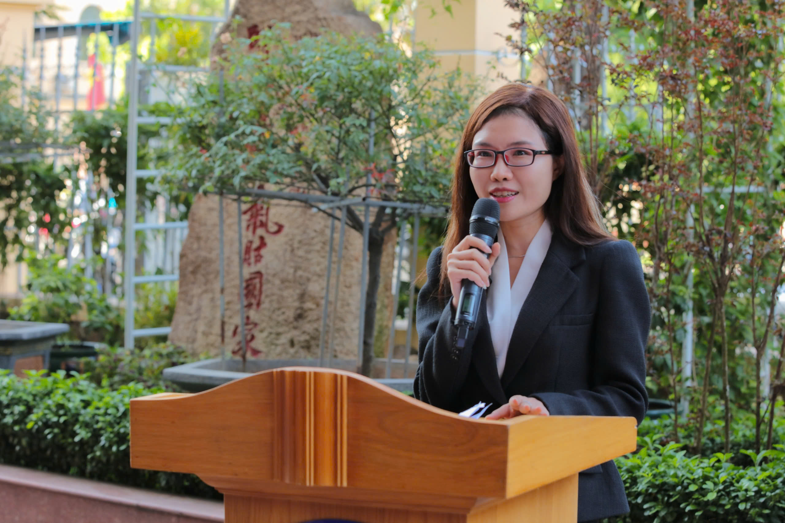 Tìm hiểu về đường sắt đô thị TP.HCM trong Lễ chào cờ và sinh hoạt dưới cờ tháng 3