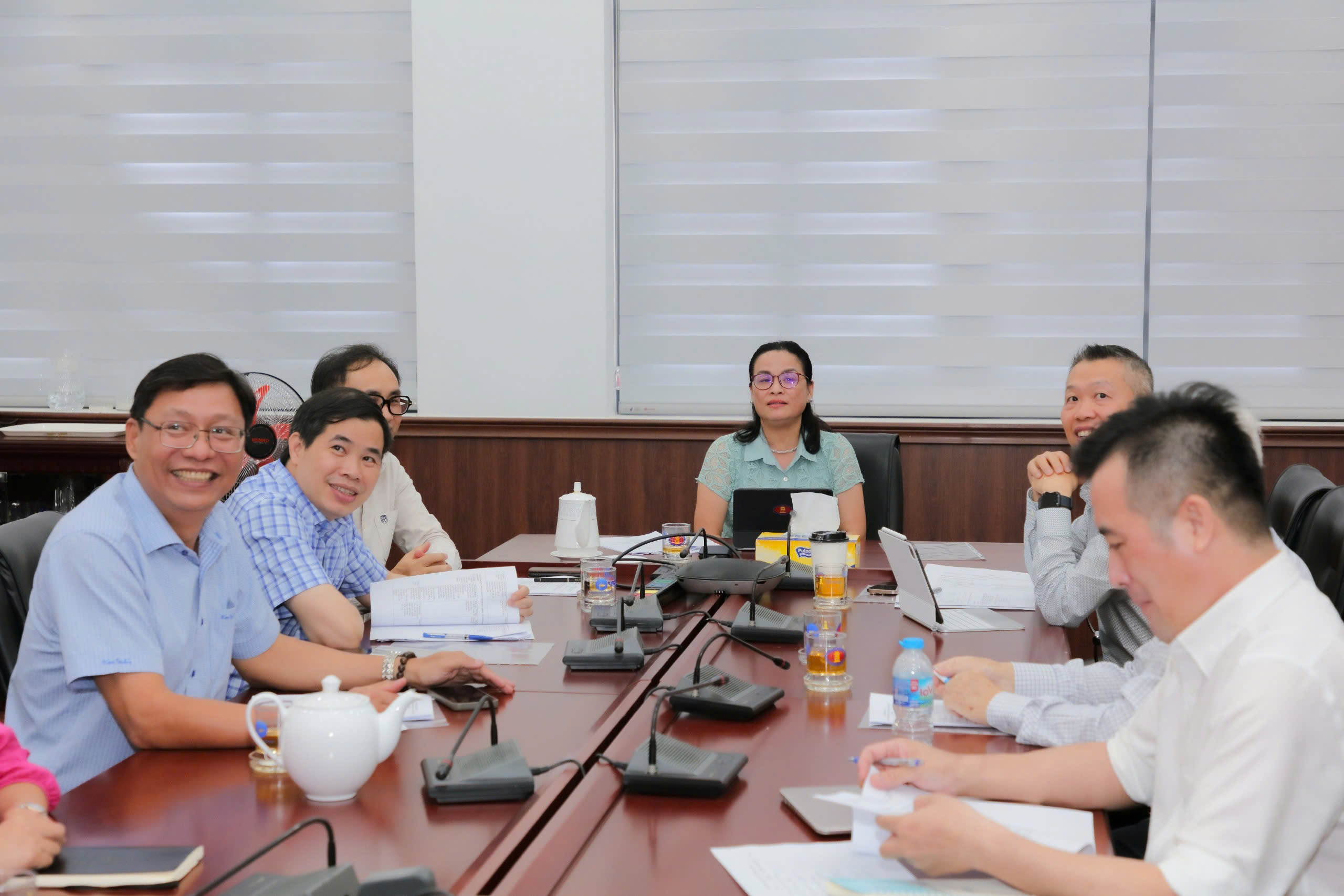 Họp Hội đồng Biên tập Tạp chí Phát triển khoa học và công nghệ - Khoa học xã hội và Nhân văn, ĐHQG-HCM (Quý I/ 2025)