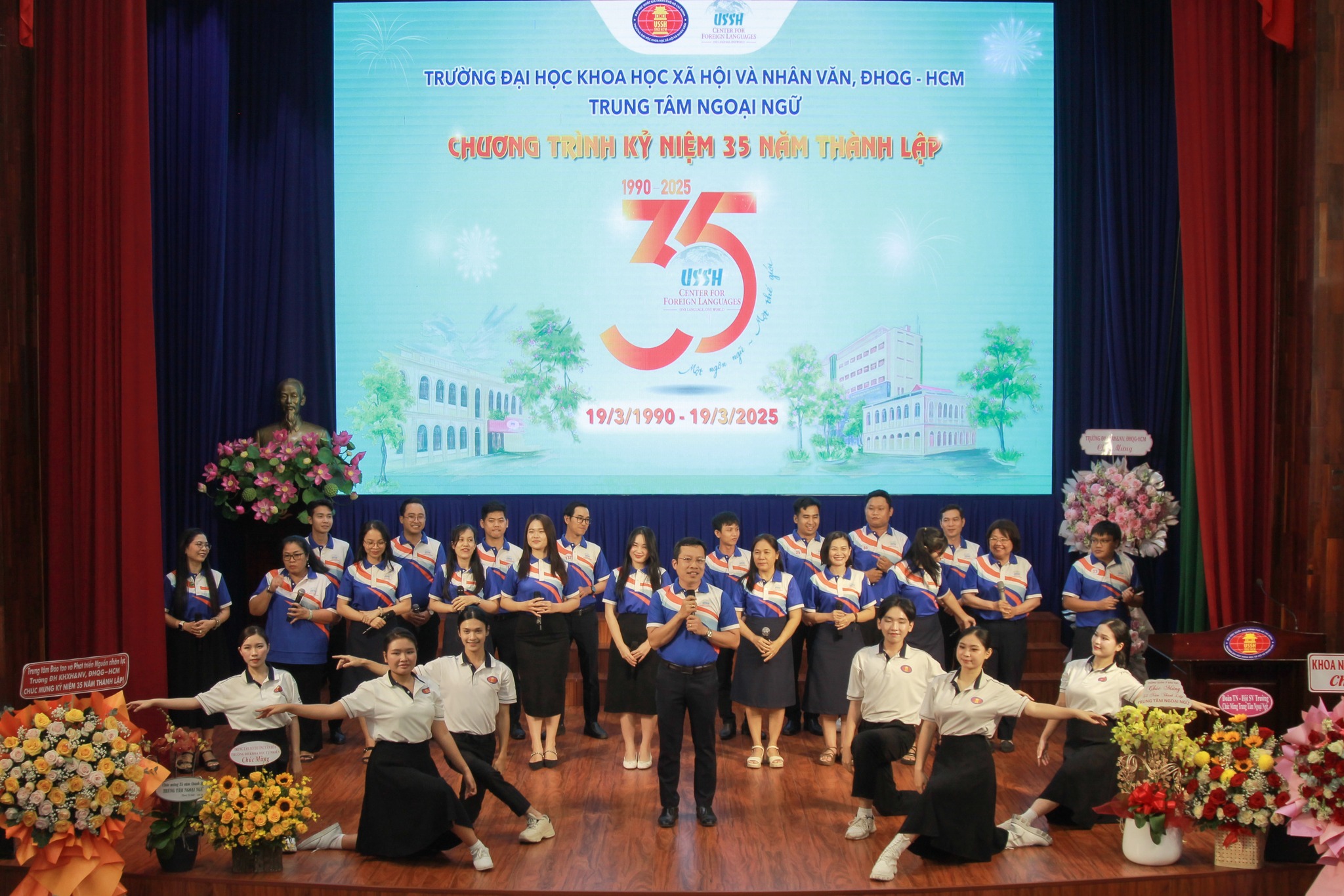 Lễ kỷ niệm 35 năm thành lập Trung tâm Ngoại ngữ, Trường ĐH KHXH&NV, ĐHQG-HCM (19/3/1990 - 19/03/2025)