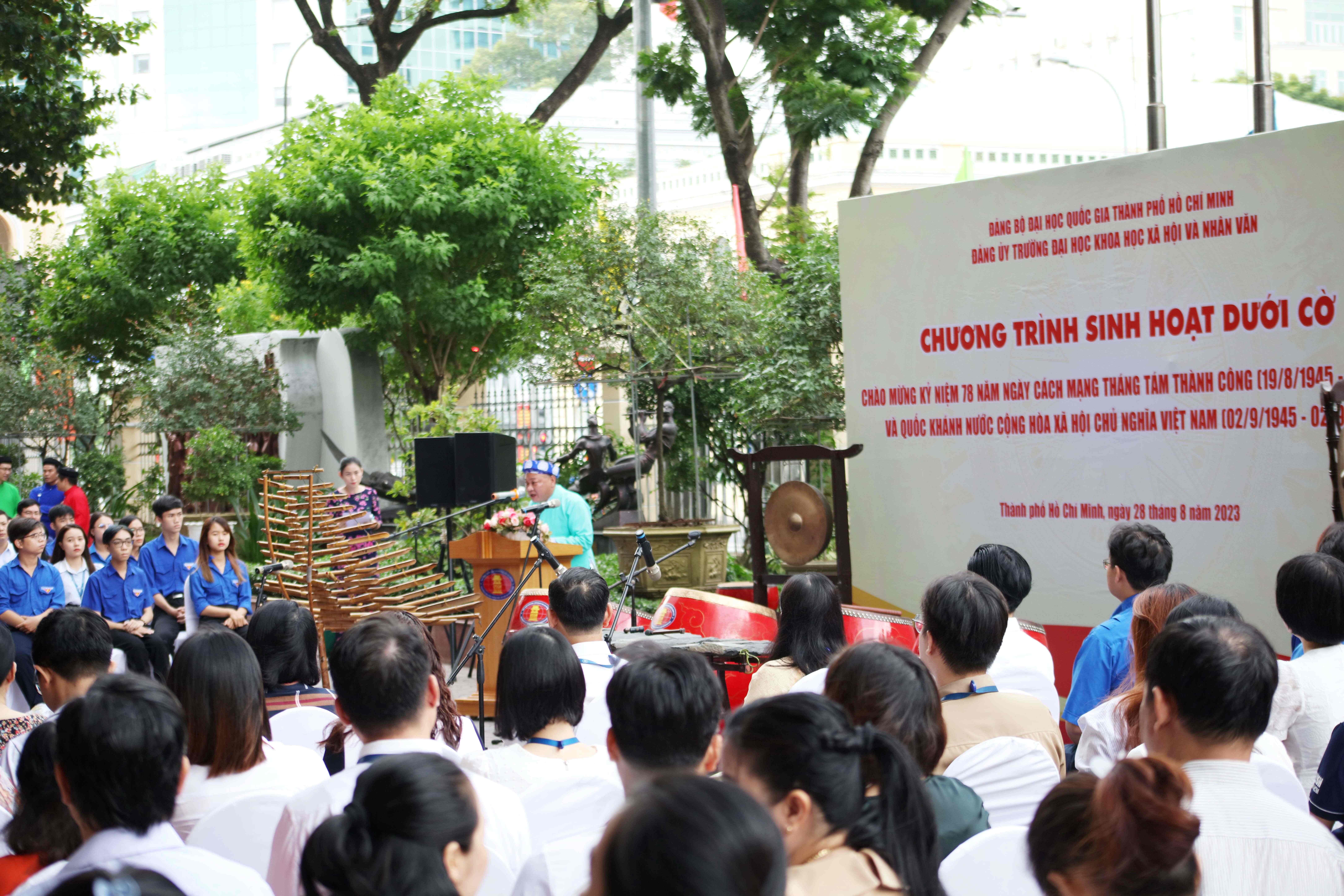 Lễ sinh hoạt dưới cờ đặc biệt: Chào mừng 78 năm ngày Cách mạng tháng Tám và Quốc khánh 2/9