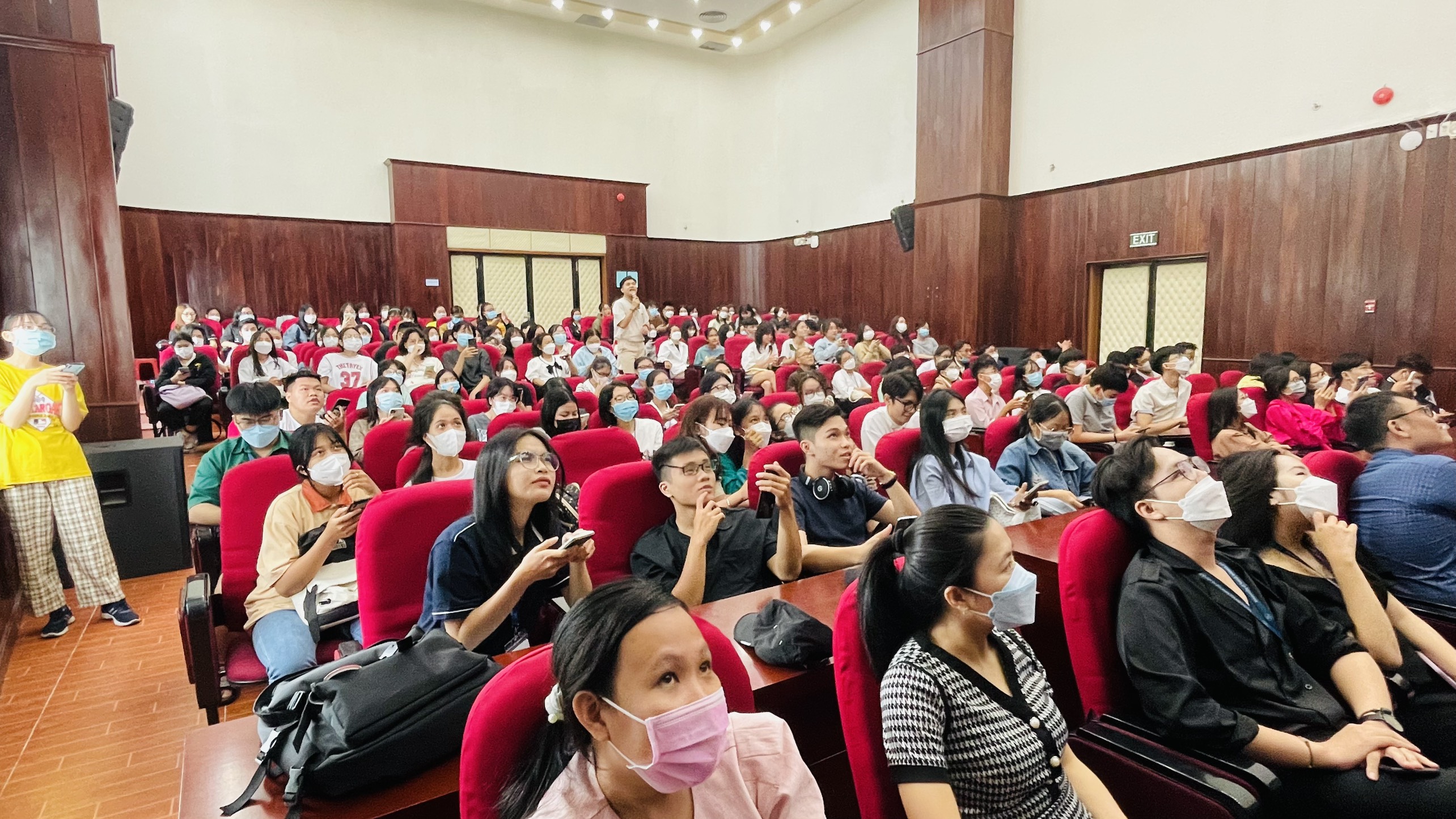 Talk show "Học bổng quốc tế và Nghiên cứu khoa học sinh viên tại USSH": diễn đàn thông tin bổ ích chào đón tân sinh viên năm học 2022-2023
