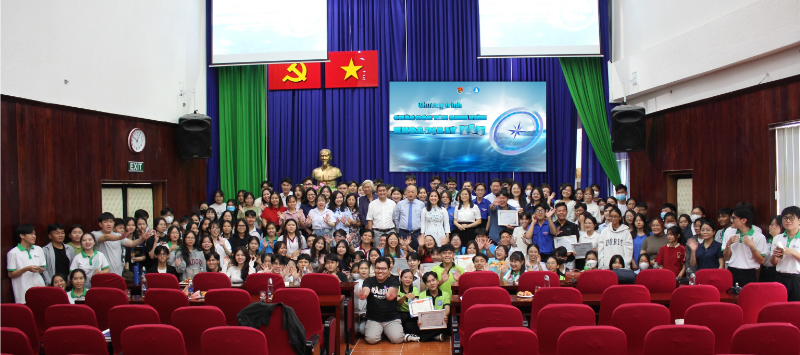 Chào đón tân sinh viên K45